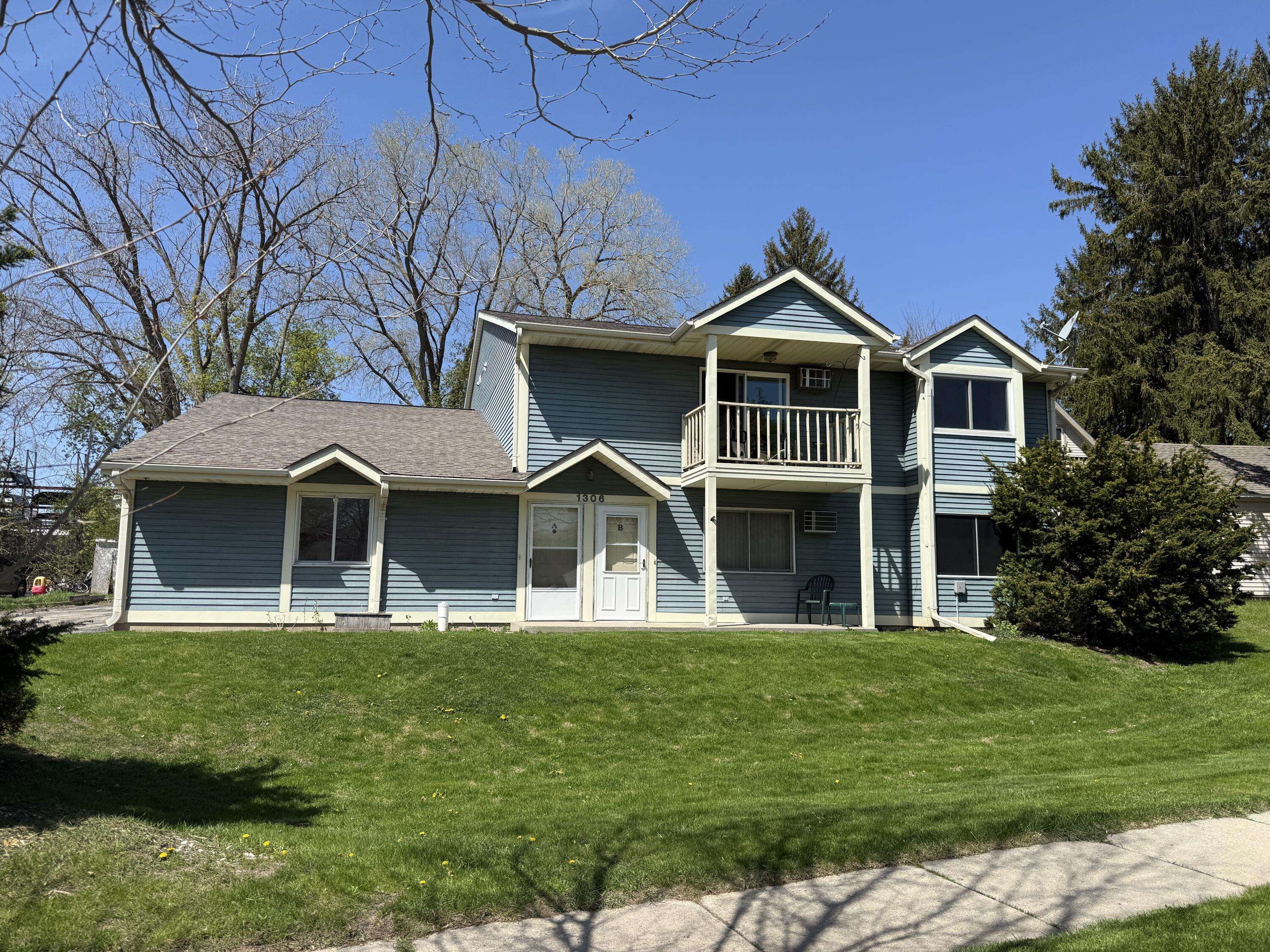 West Bend, WI 53095,1306 Eder Ln Unit D