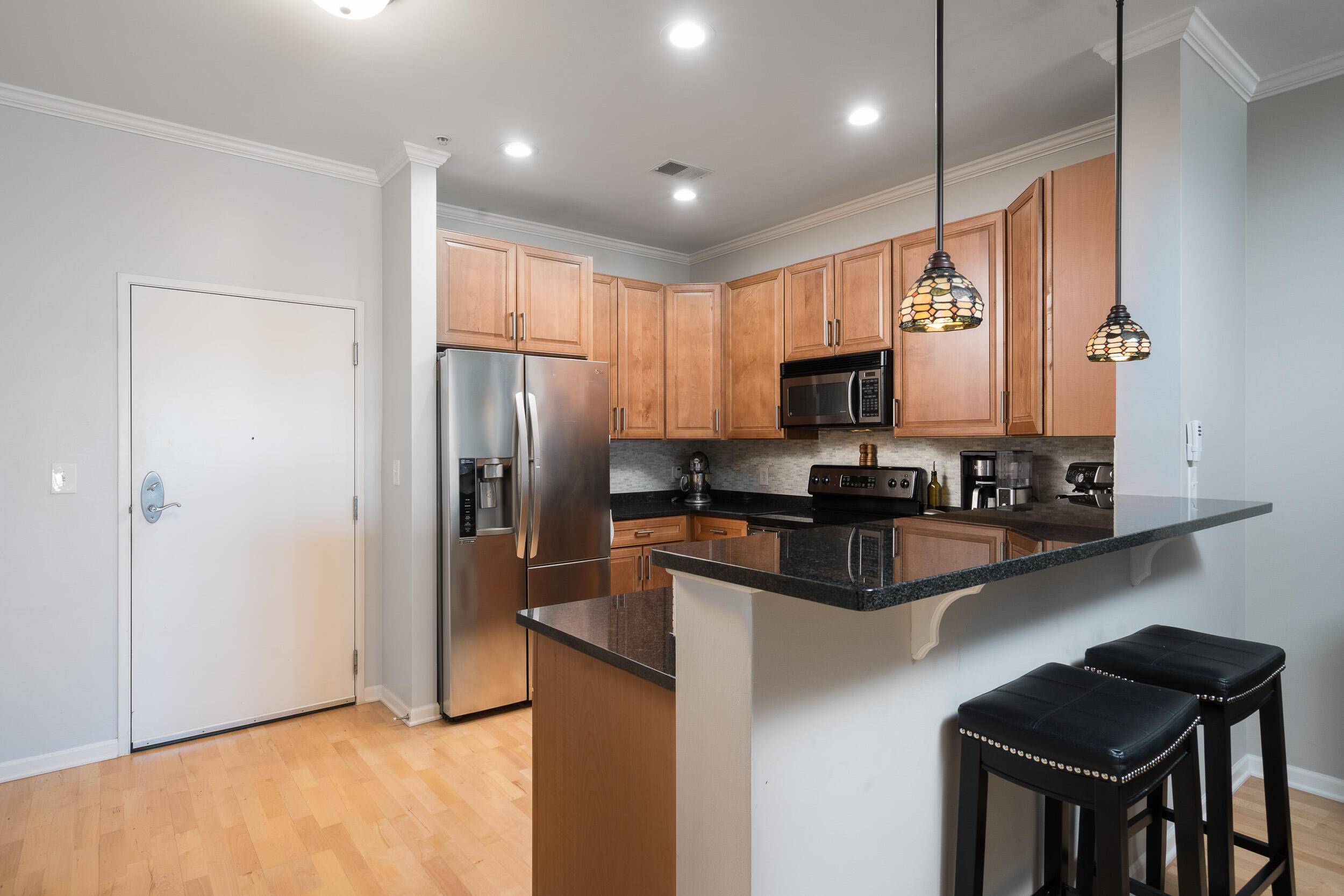 Saint Francis, WI 53235,3930 S Lake Dr Unit 411