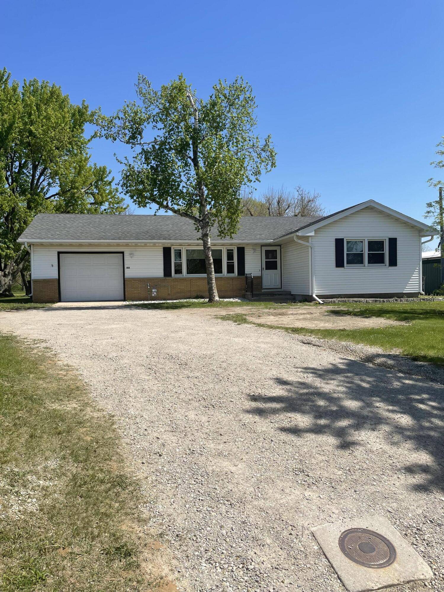 Lake Mills, WI 53551,454 E Tyranena Park Rd
