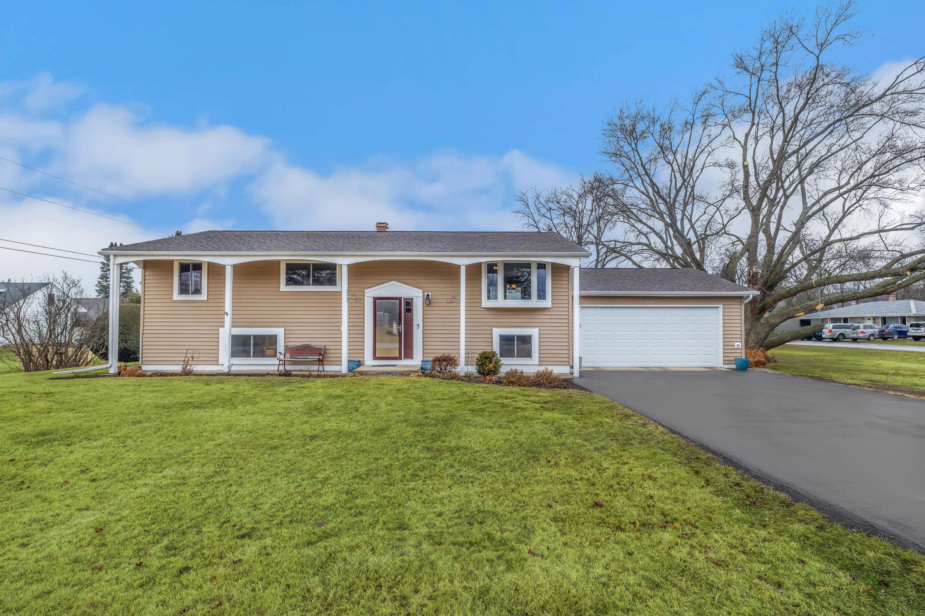 Walworth, WI 53184,528 High St