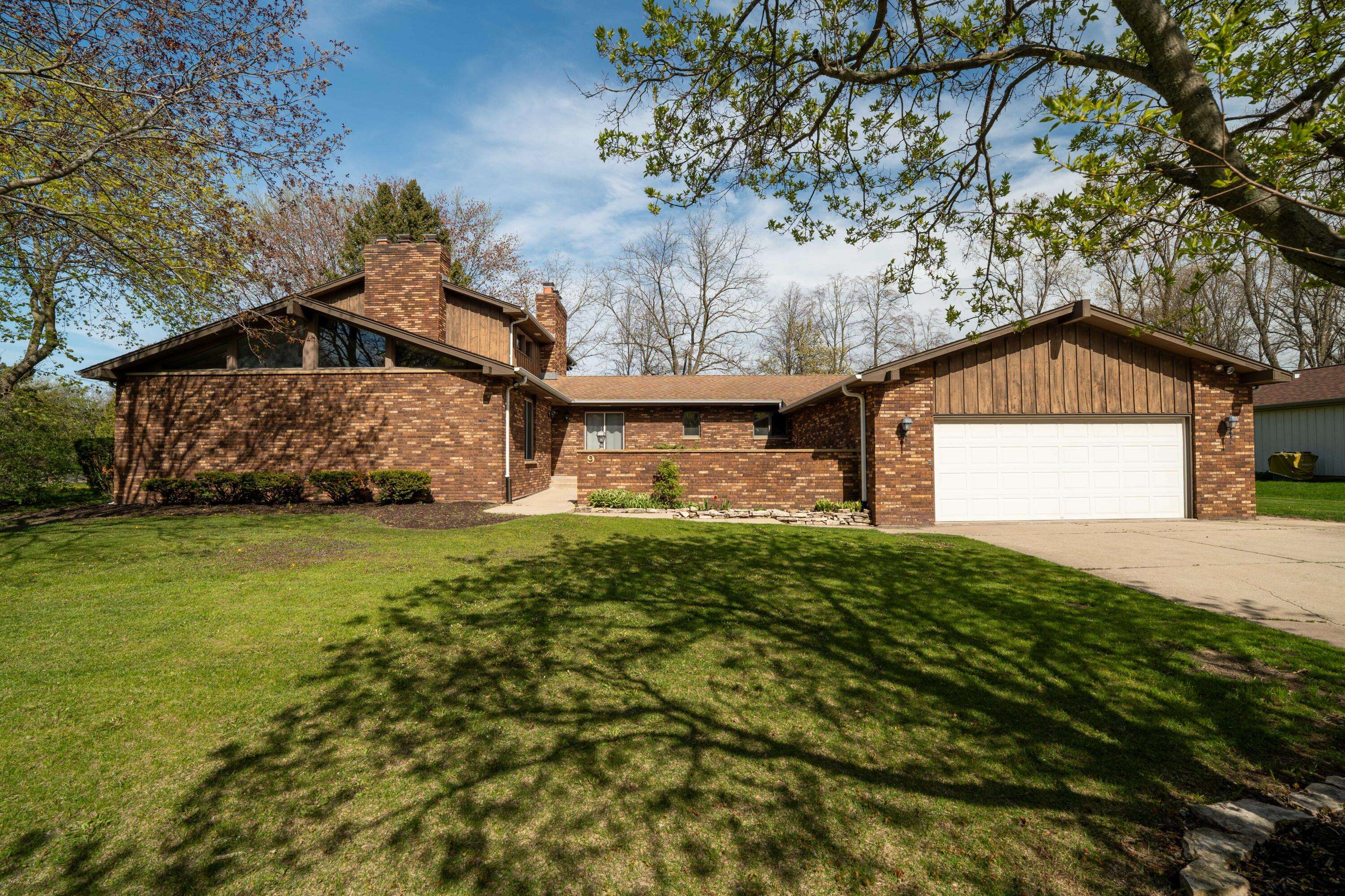 Wind Point, WI 53402,9 Sandalwood Ct