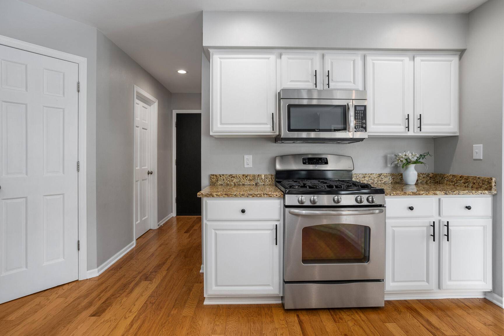 Waukesha, WI 53186,2009 Hudson Way