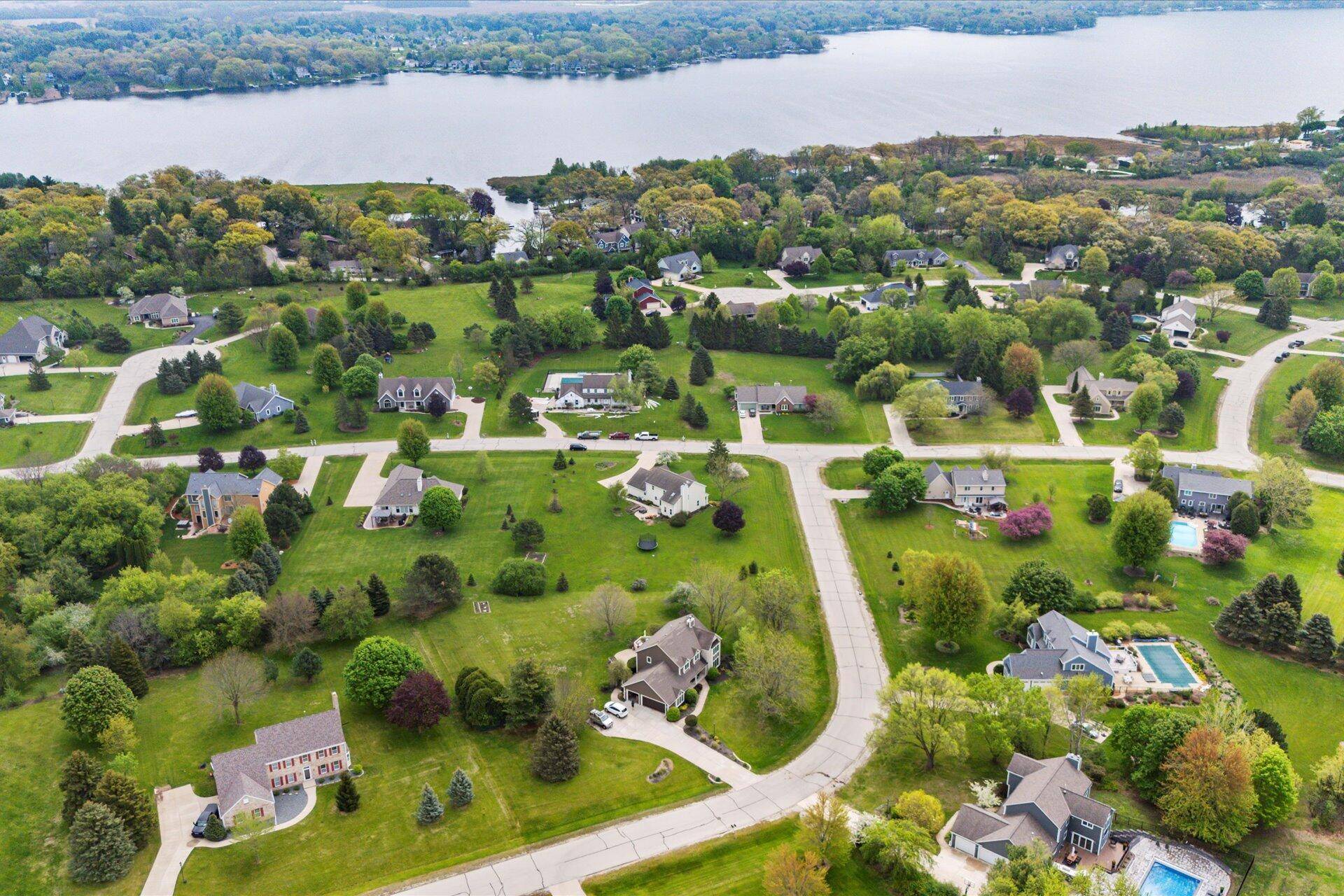 Nashotah, WI 53058,N39W32890 High Hill Ct