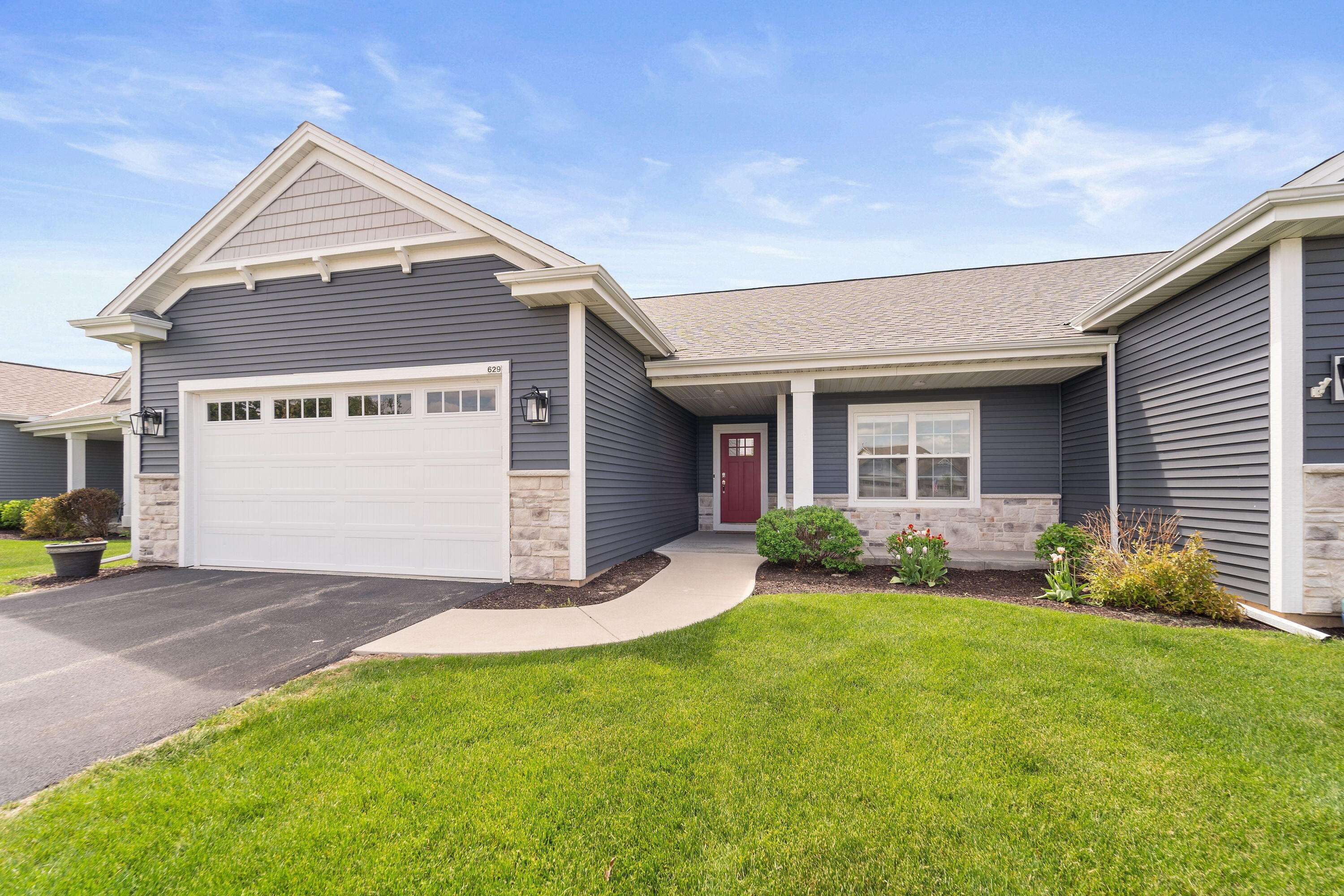 Waterford, WI 53185,629 Annecy Park Cir