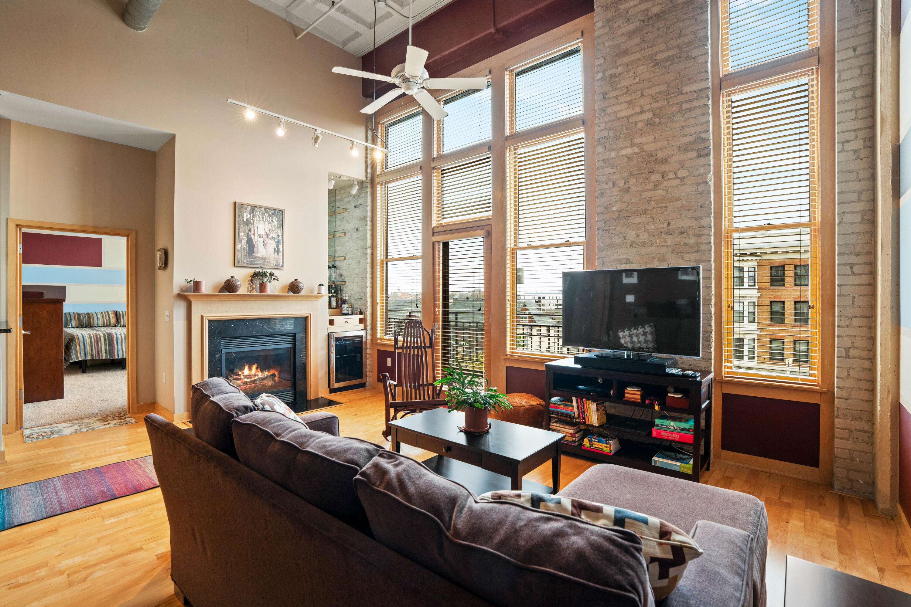 Milwaukee, WI 53202,1325 N Van Buren St Unit 308
