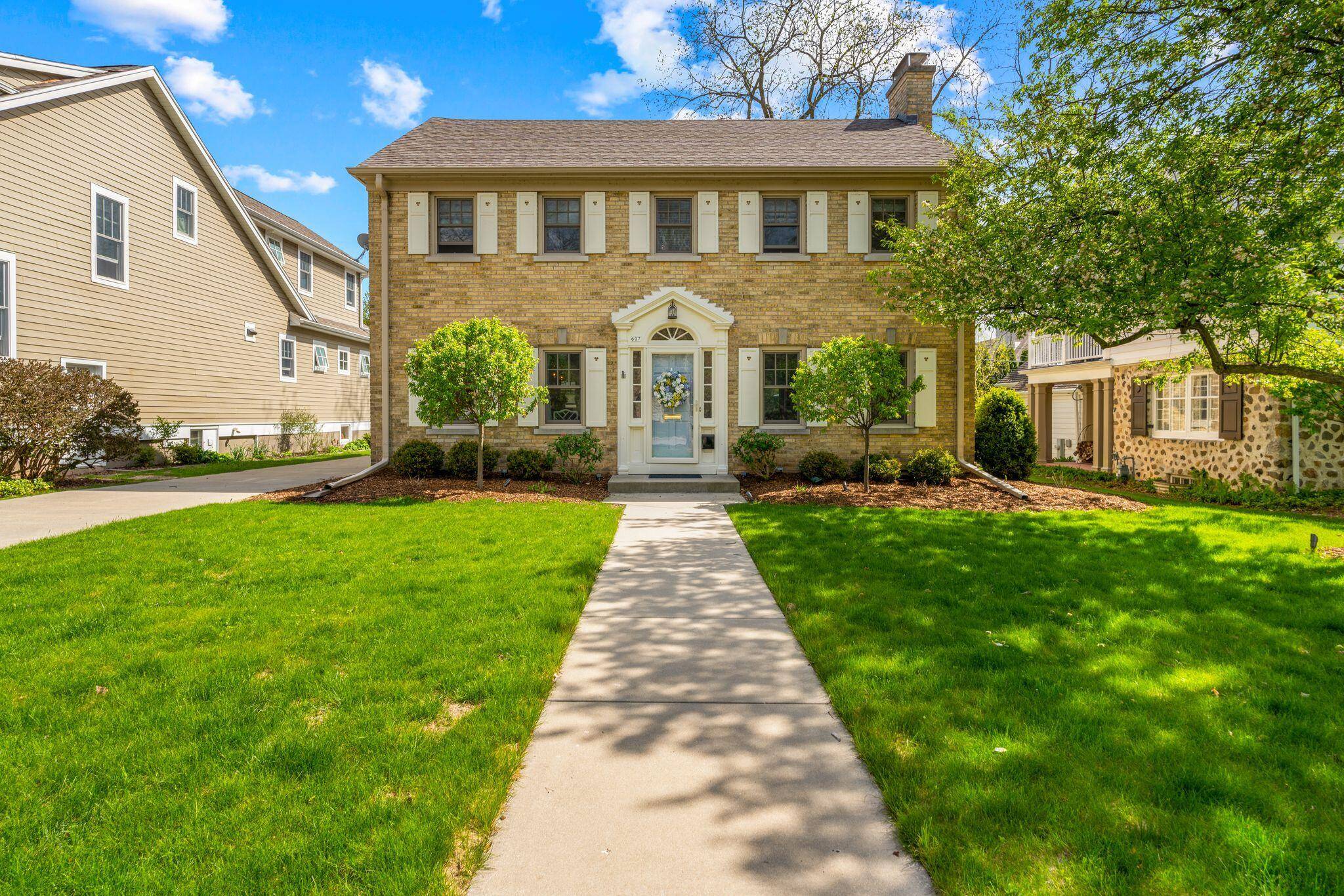 Whitefish Bay, WI 53217,607 E Day Ave