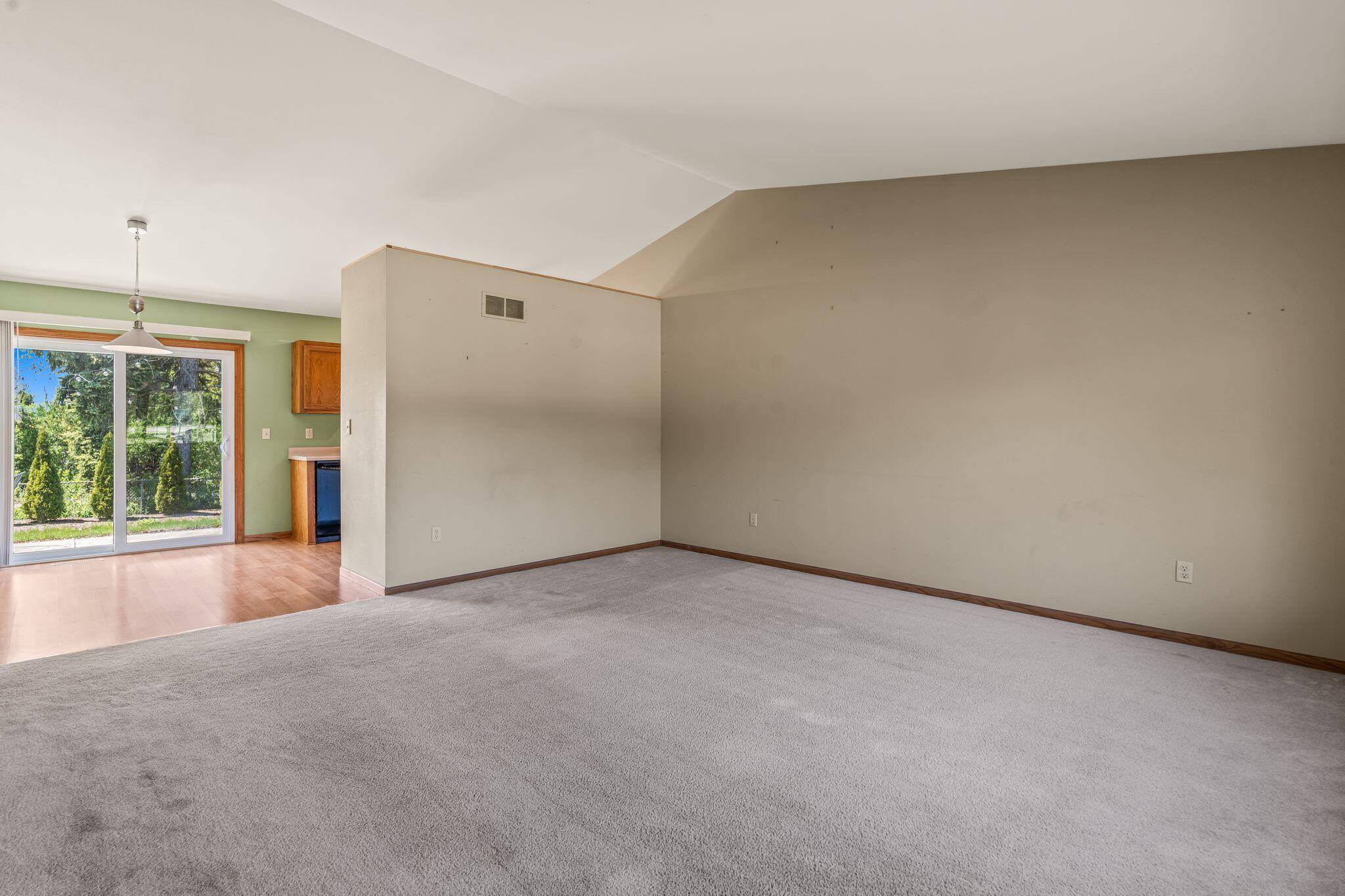 Waukesha, WI 53186,1476 Paul Ln