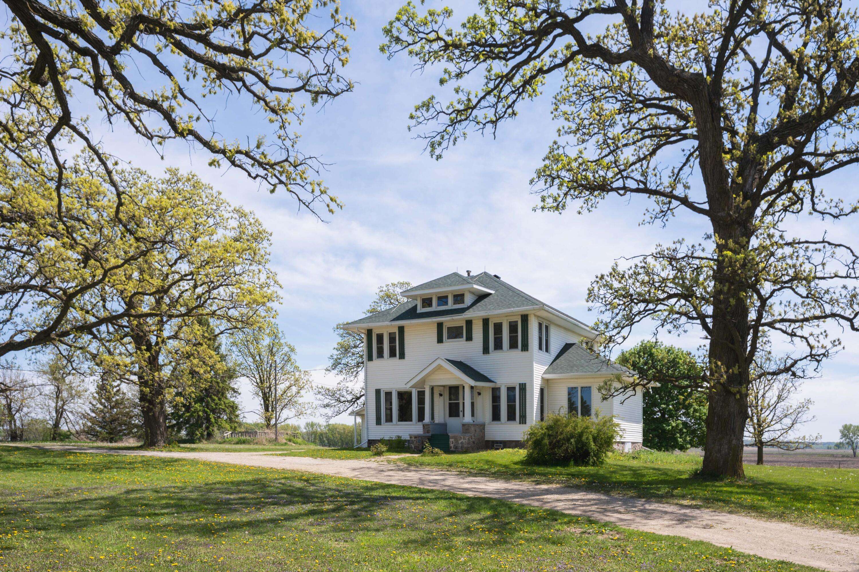 Whitewater, WI 53190,W8597 Willis Ray Rd