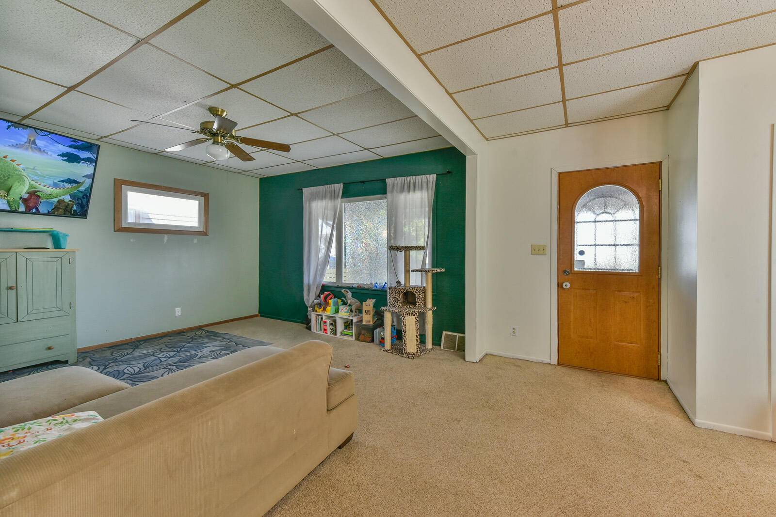 Milwaukee, WI 53214,525 S 75th St
