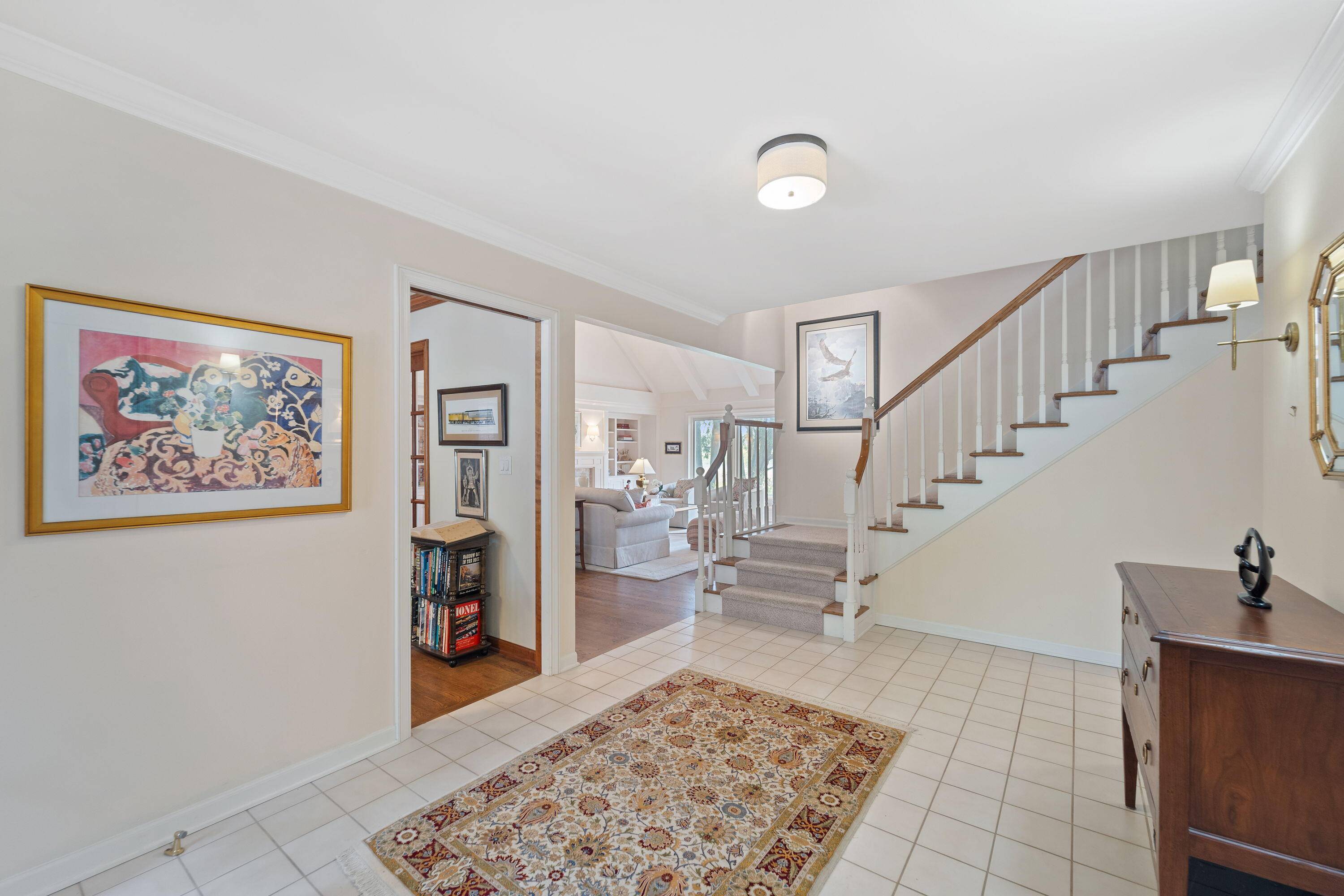 Mequon, WI 53092,2613 W Lake Vista Ct