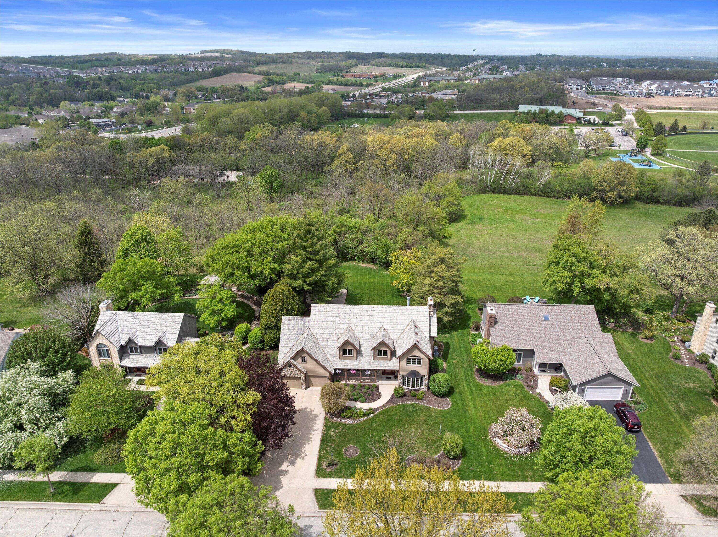 Waukesha, WI 53188,3028 Kisdon Hill Dr
