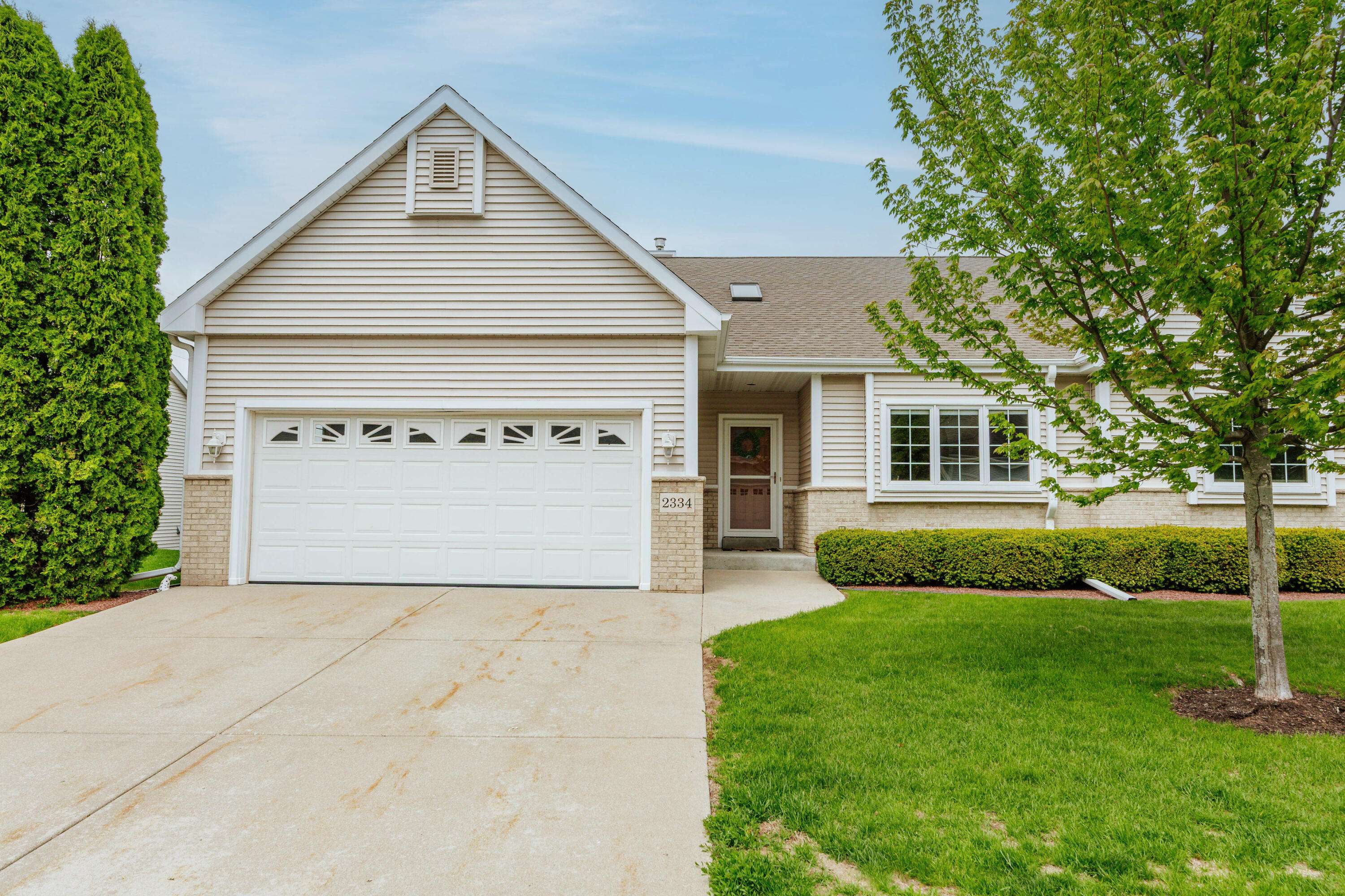 Grafton, WI 53024,2334 Caribou Ln