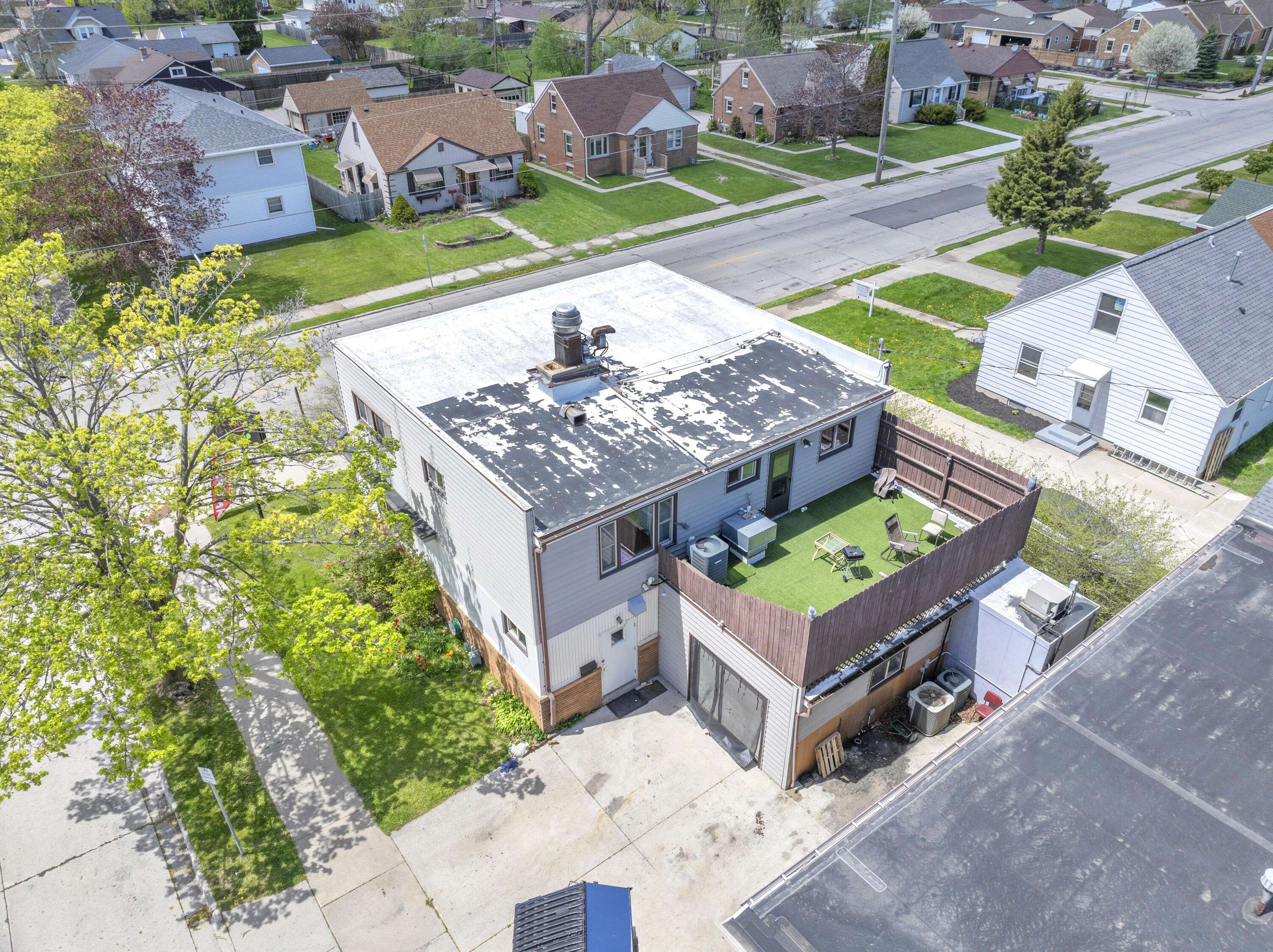 Sheboygan, WI 53081,2927 S 8th St