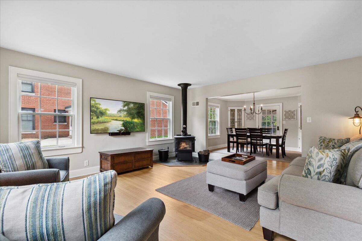 West Bend, WI 53095,822 Highlandview Dr