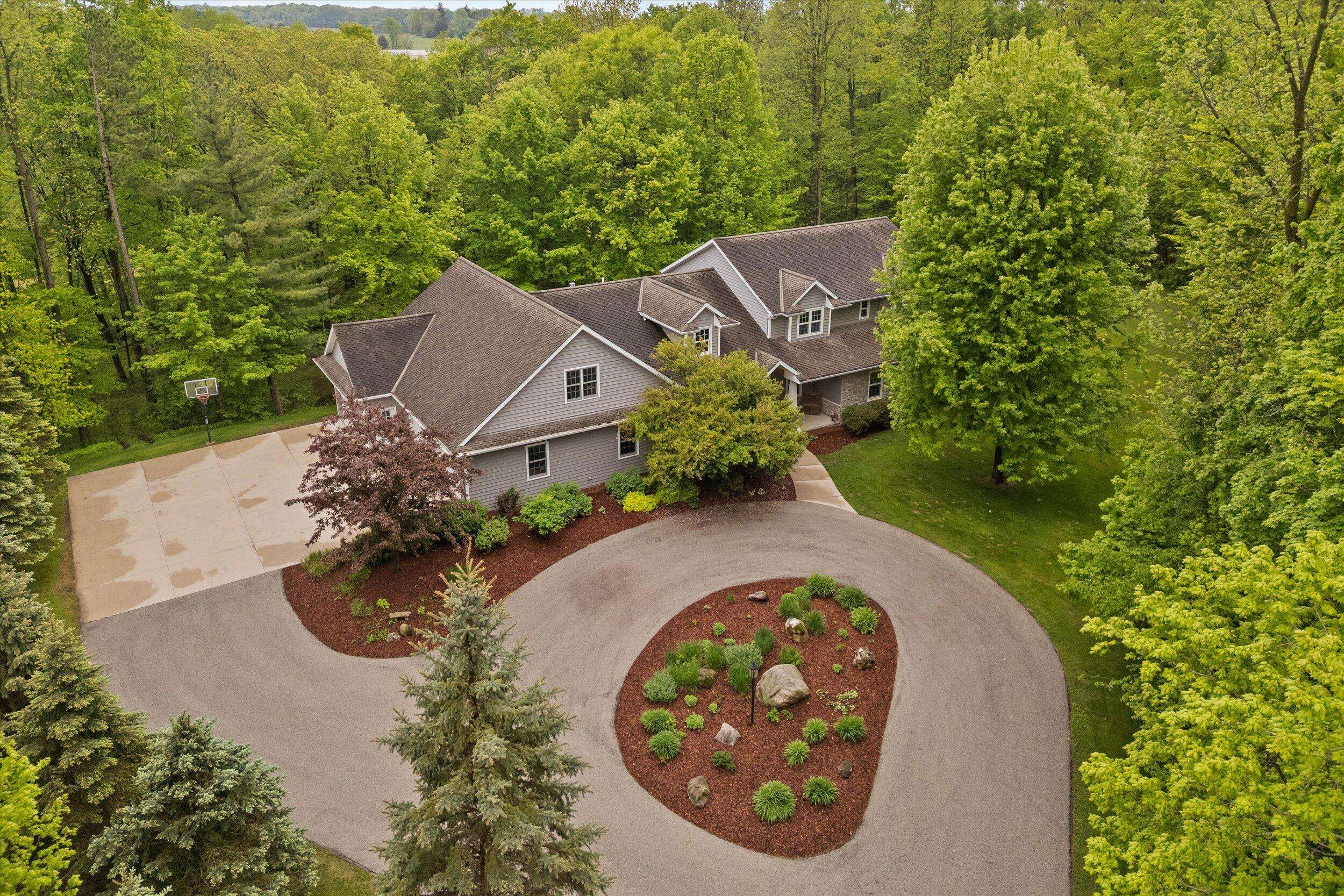 West Bend, WI 53095,2490 S River Rd