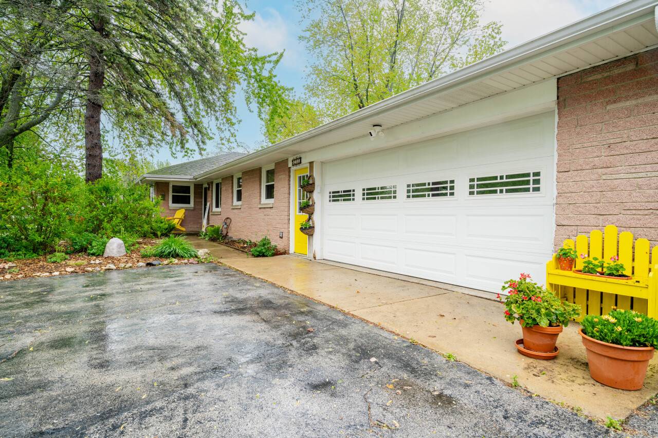 New Berlin, WI 53151,5211 S La Salle Dr