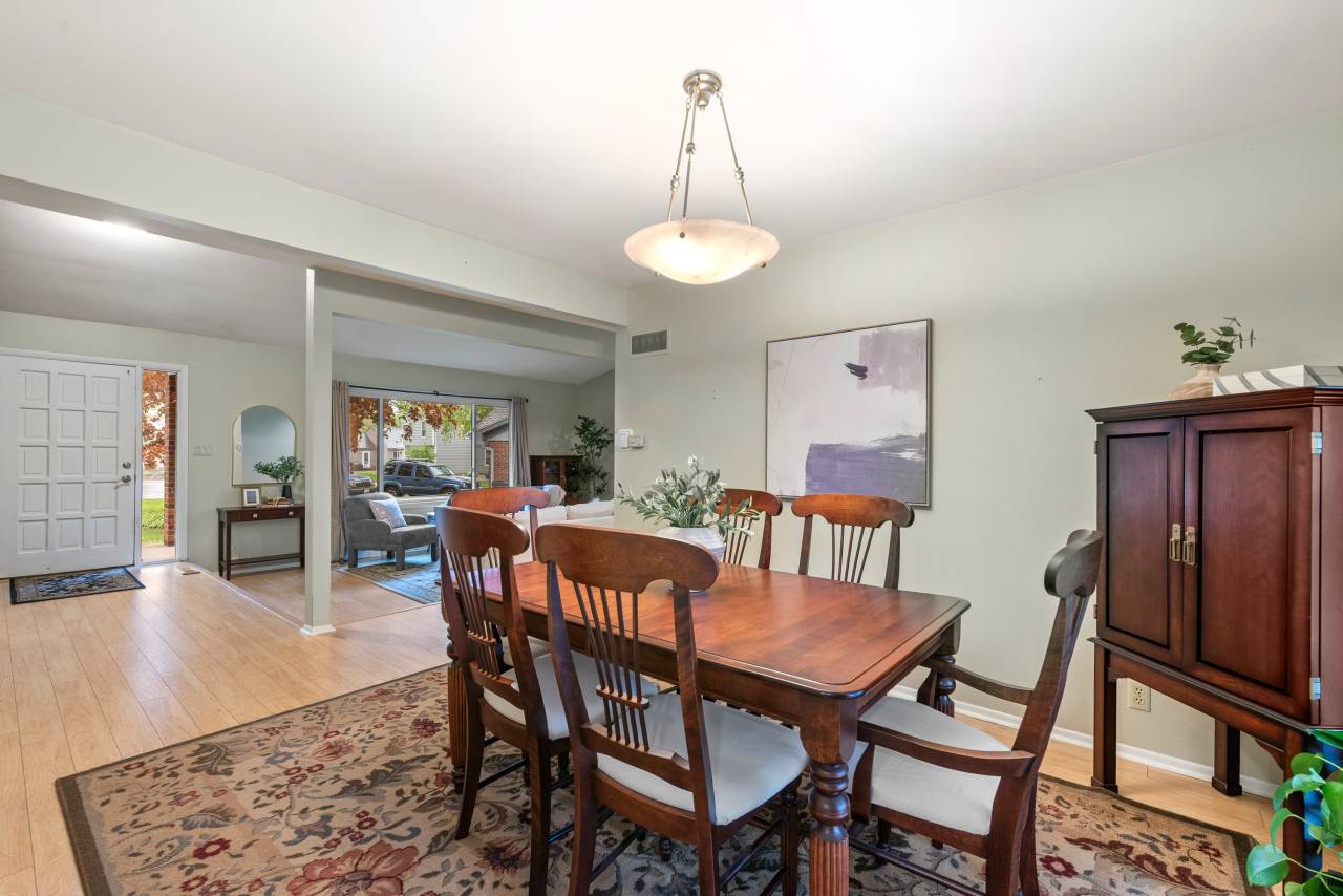 Mequon, WI 53092,10331 N Flanders Ct