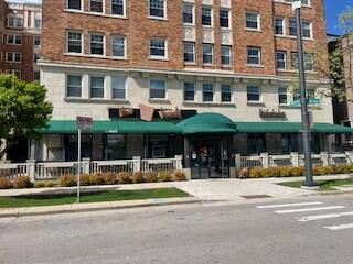 Milwaukee, WI 53202,1028 E Juneau Ave Unit 221