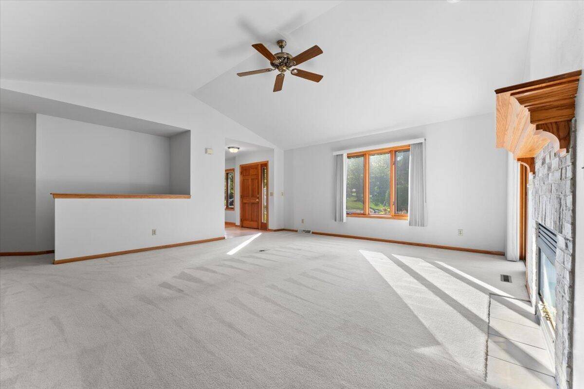 Greenfield, WI 53228,12356 W Waterford Ave