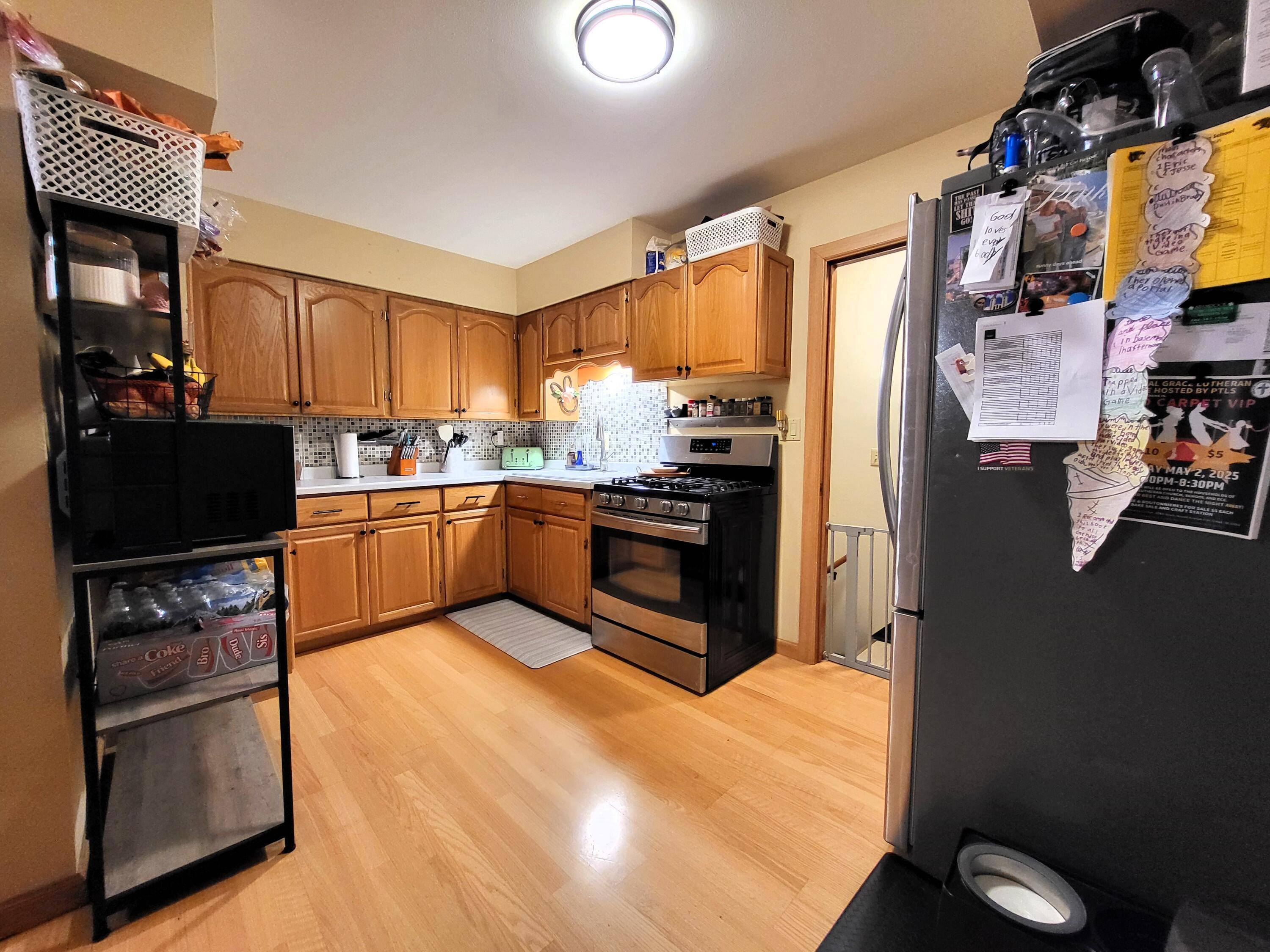 Milwaukee, WI 53221,1422 W Granada St