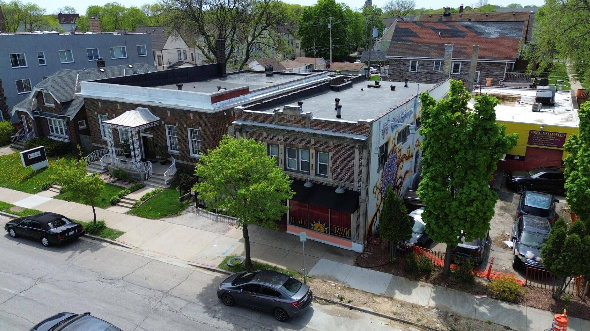 Milwaukee, WI 53204,2433 W National Ave W Unit 2435