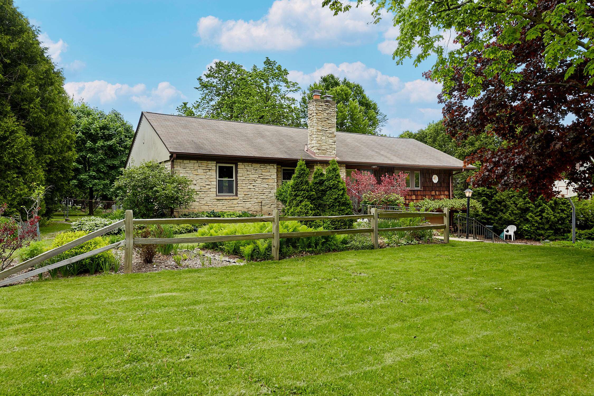 Elm Grove, WI 53122,1430 Longwood Ave