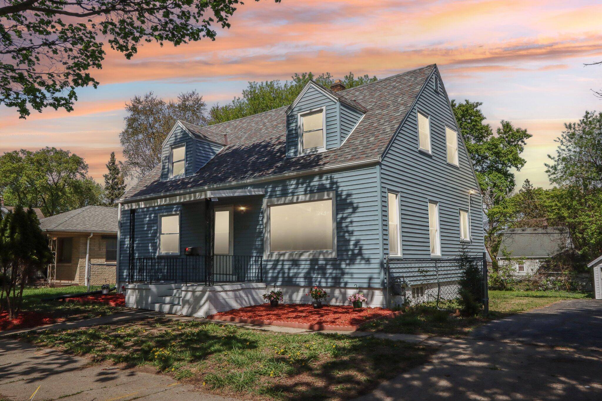 Milwaukee, WI 53209,5810 N 36th St