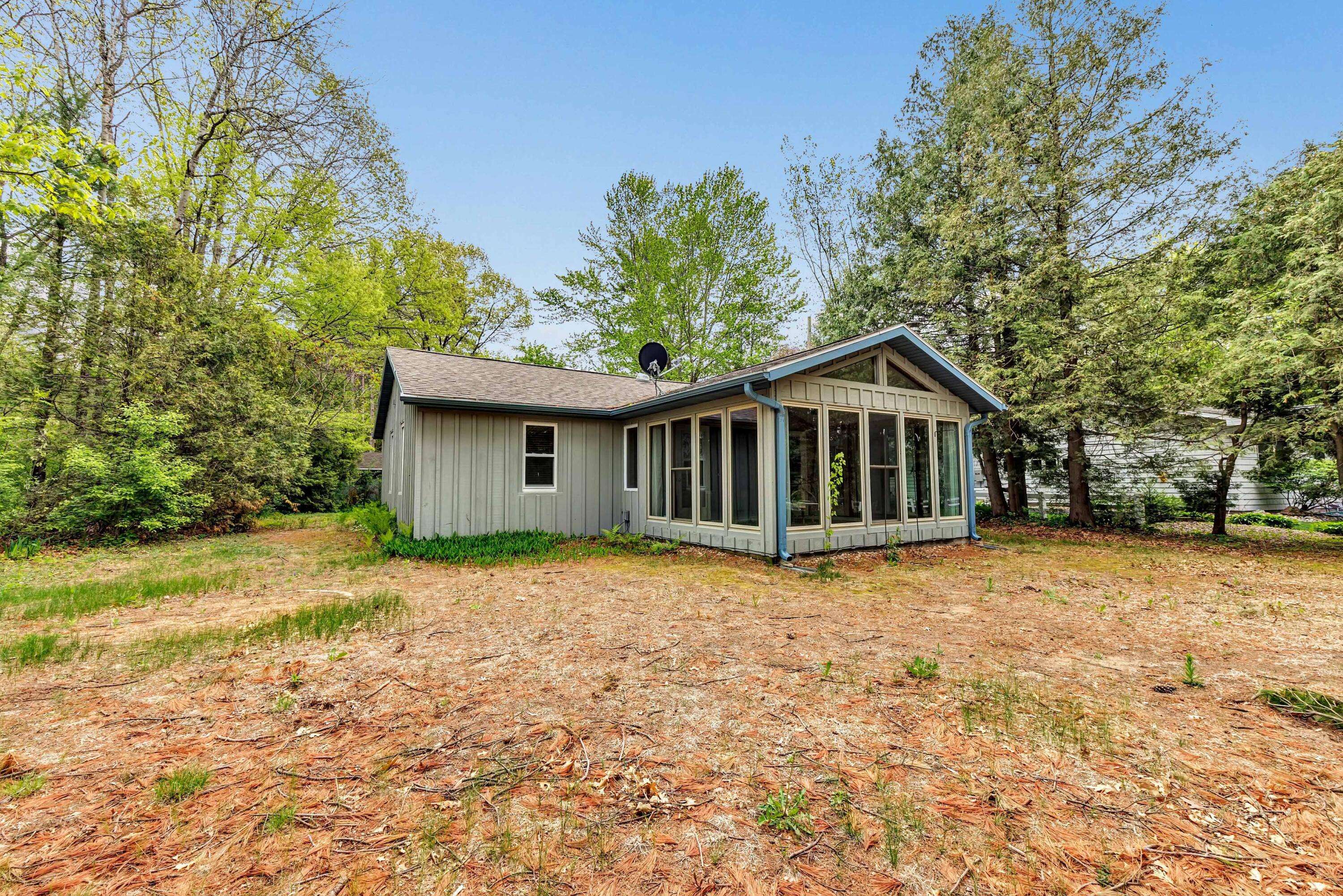 Wescott, WI 54166,N7119 River Dr