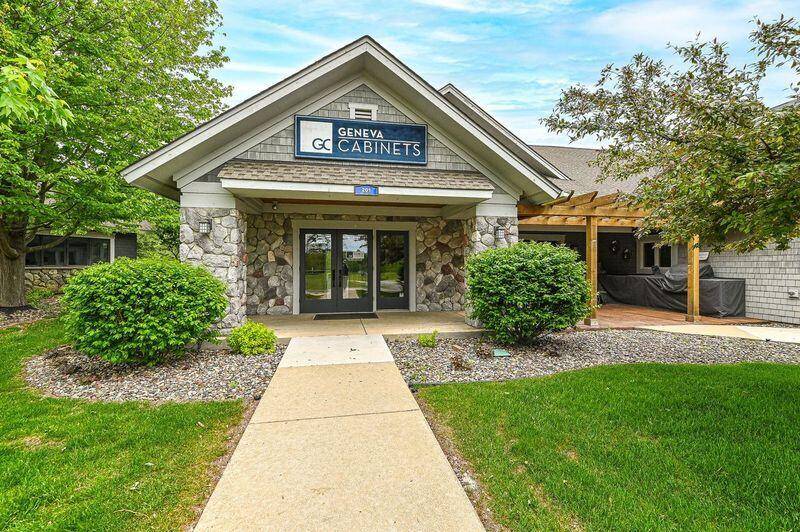 Geneva, WI 53147,201 Geneva National Ave S