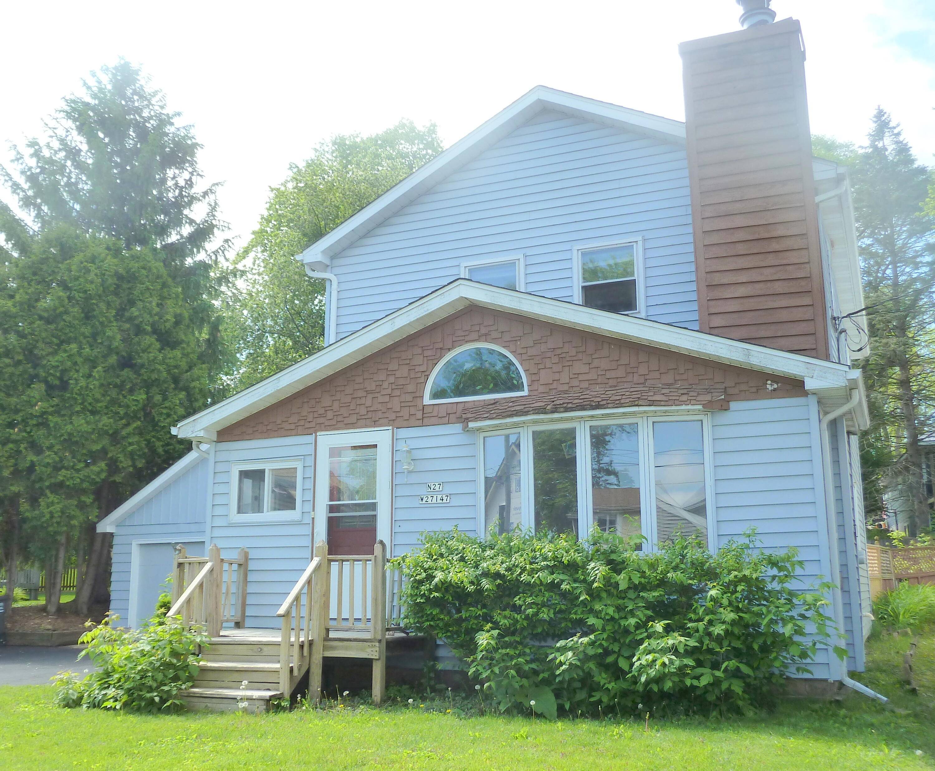 Pewaukee, WI 53072,N27W27147 Woodland Dr
