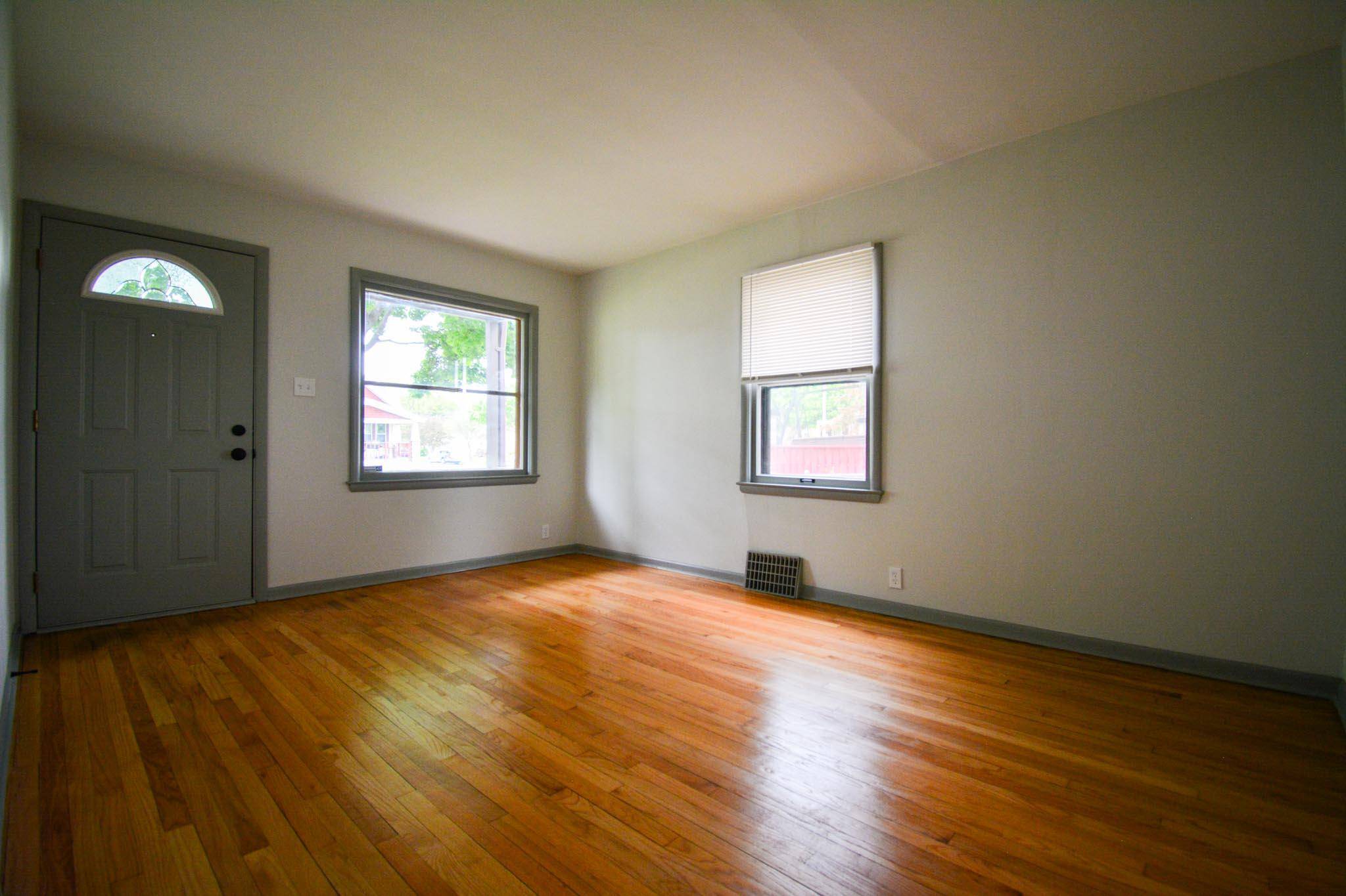 Milwaukee, WI 53218,4407 N 57th St