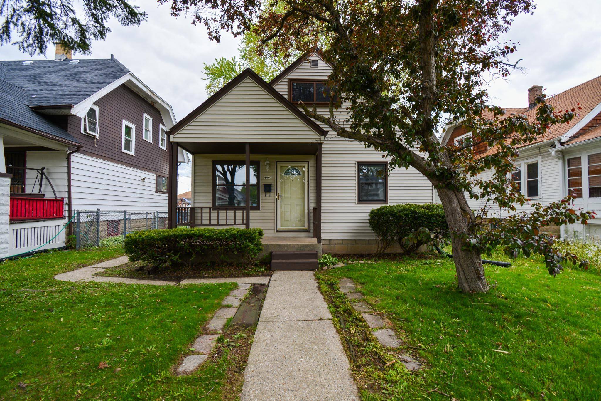 Milwaukee, WI 53218,4407 N 57th St