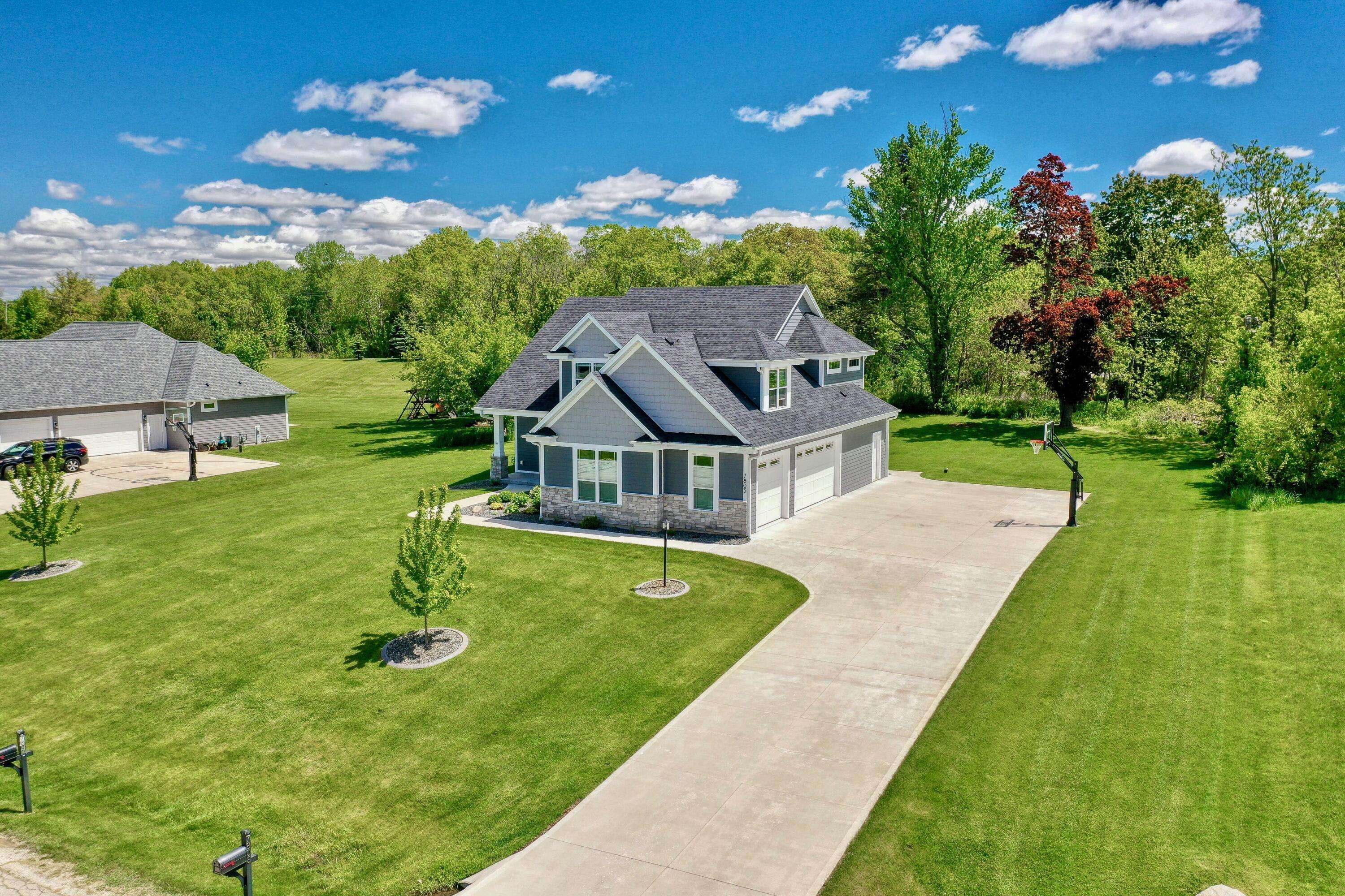 Waterford, WI 53185,7803 Greenhaven Ter