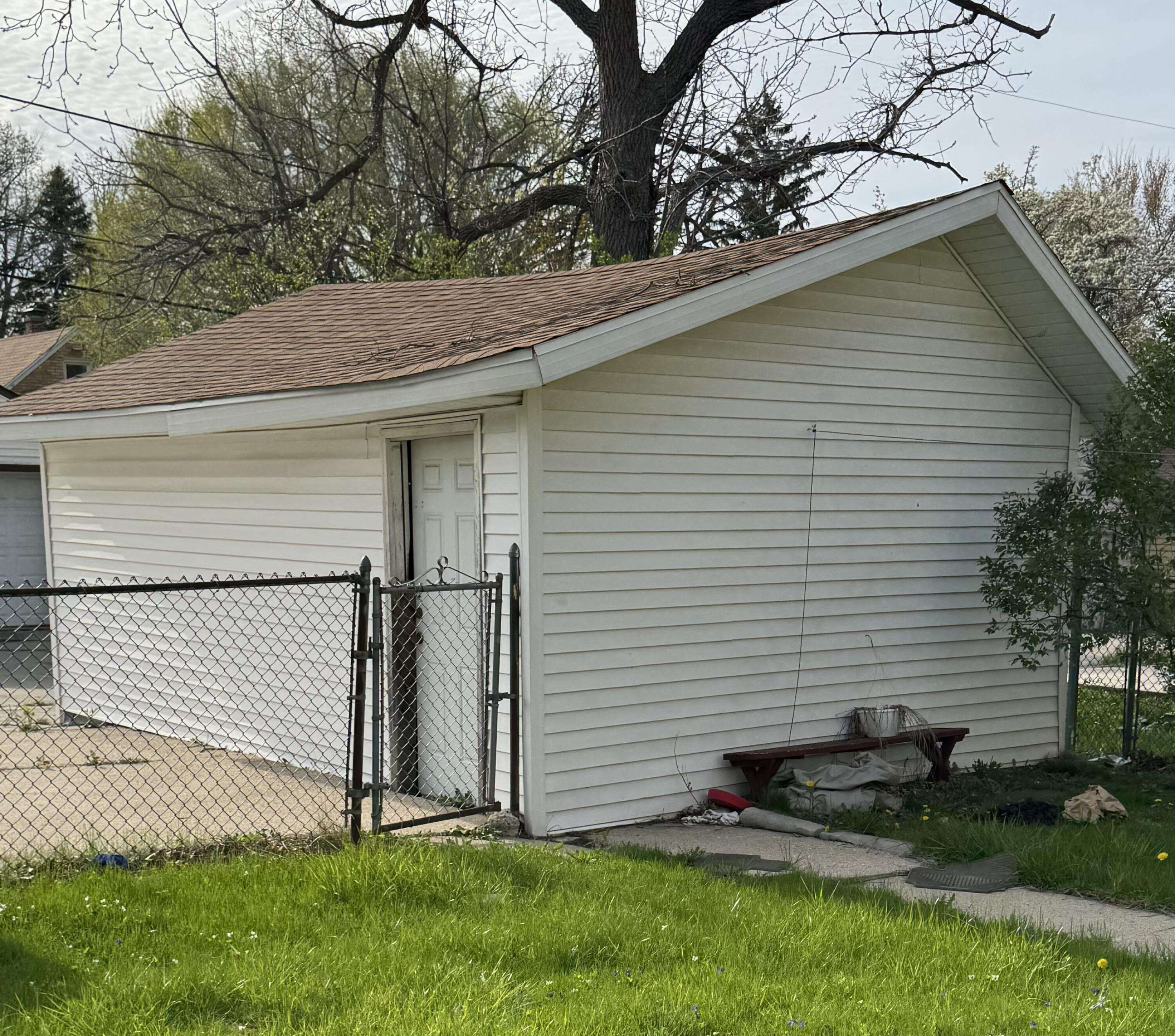 Milwaukee, WI 53209,4717 N 19th St