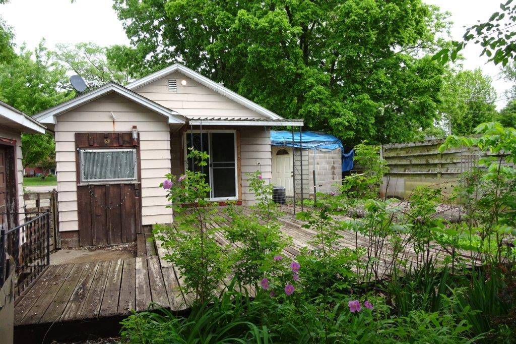 Campbell, WI 54603,1305 La Crescent St