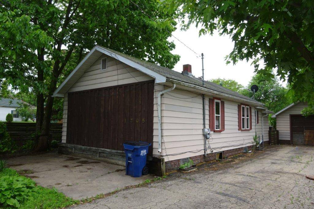 Campbell, WI 54603,1305 La Crescent St