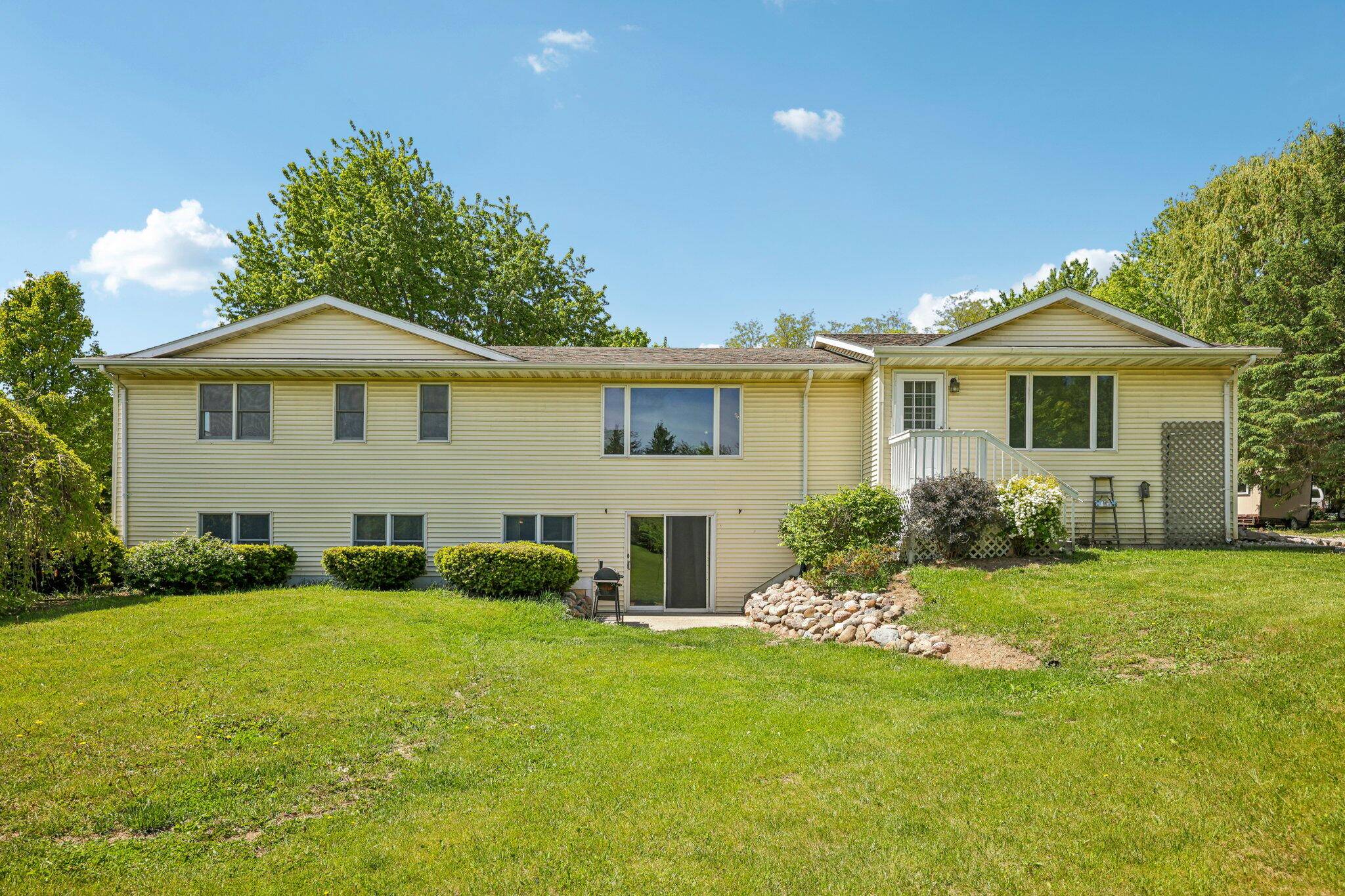 Rochester, WI 53105,32328 Academy Rd
