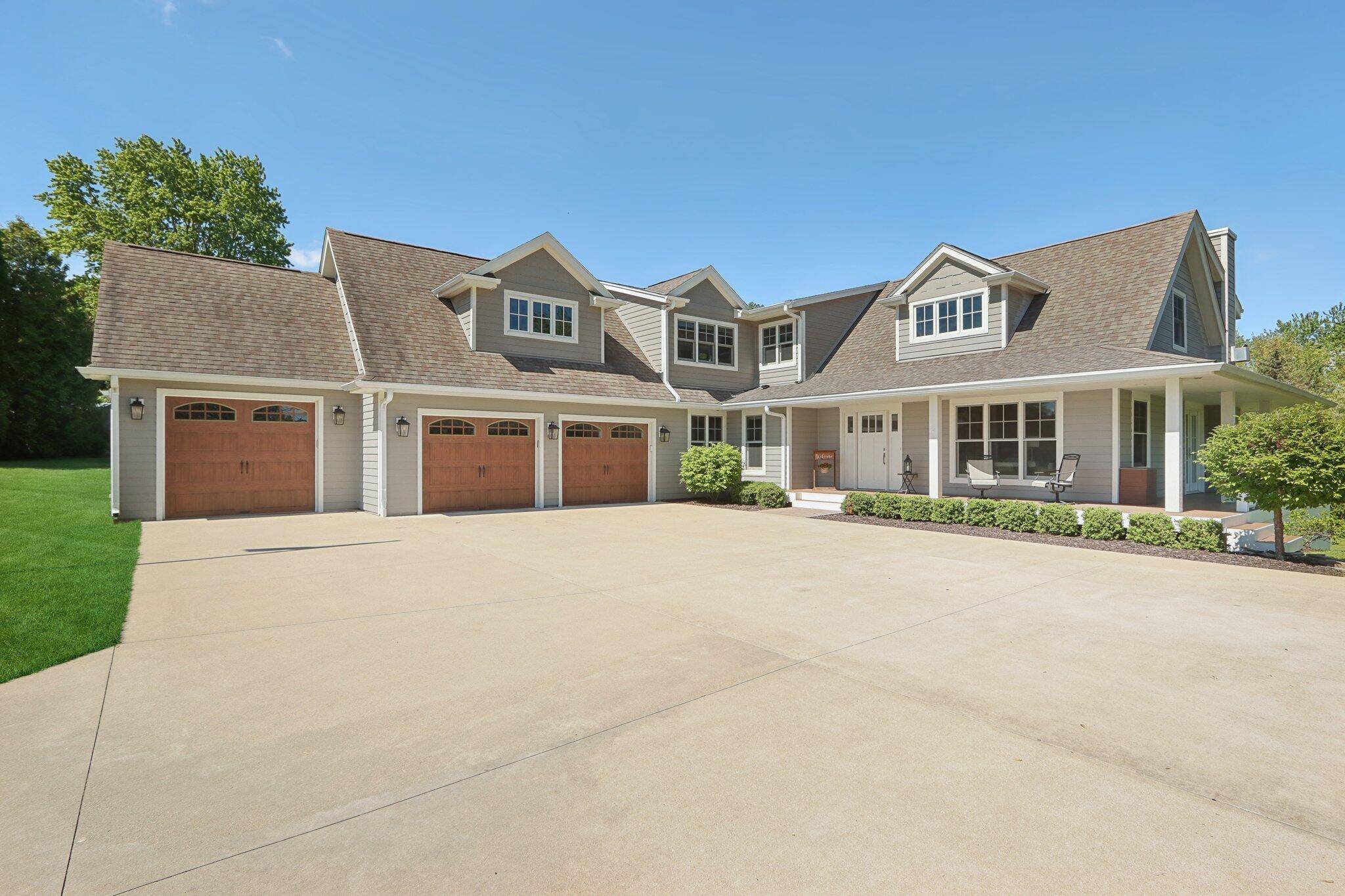 Waukesha, WI 53189,S36W27905 Robin Hill Cir