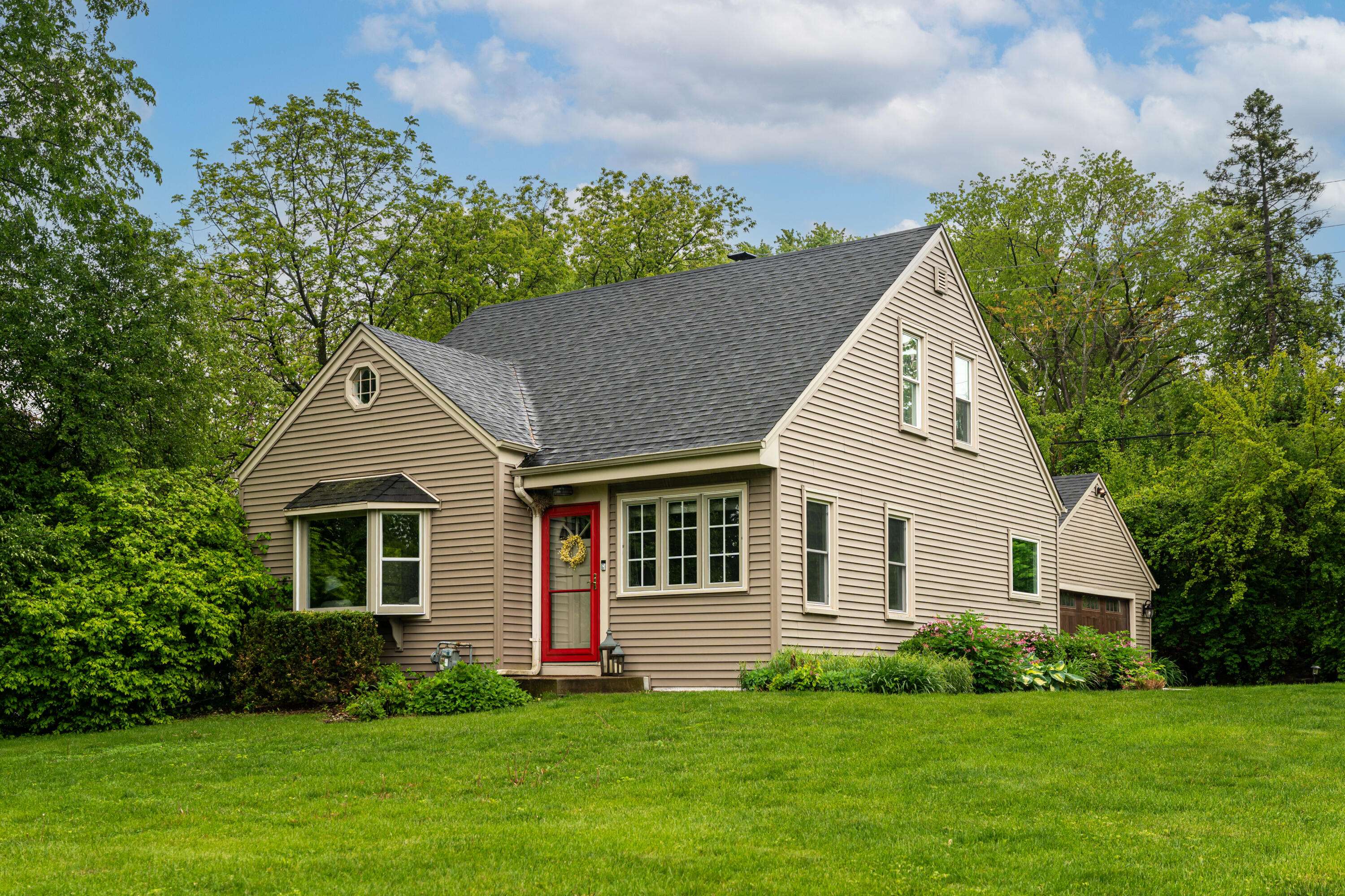 Elm Grove, WI 53122,640 Crystal Ln