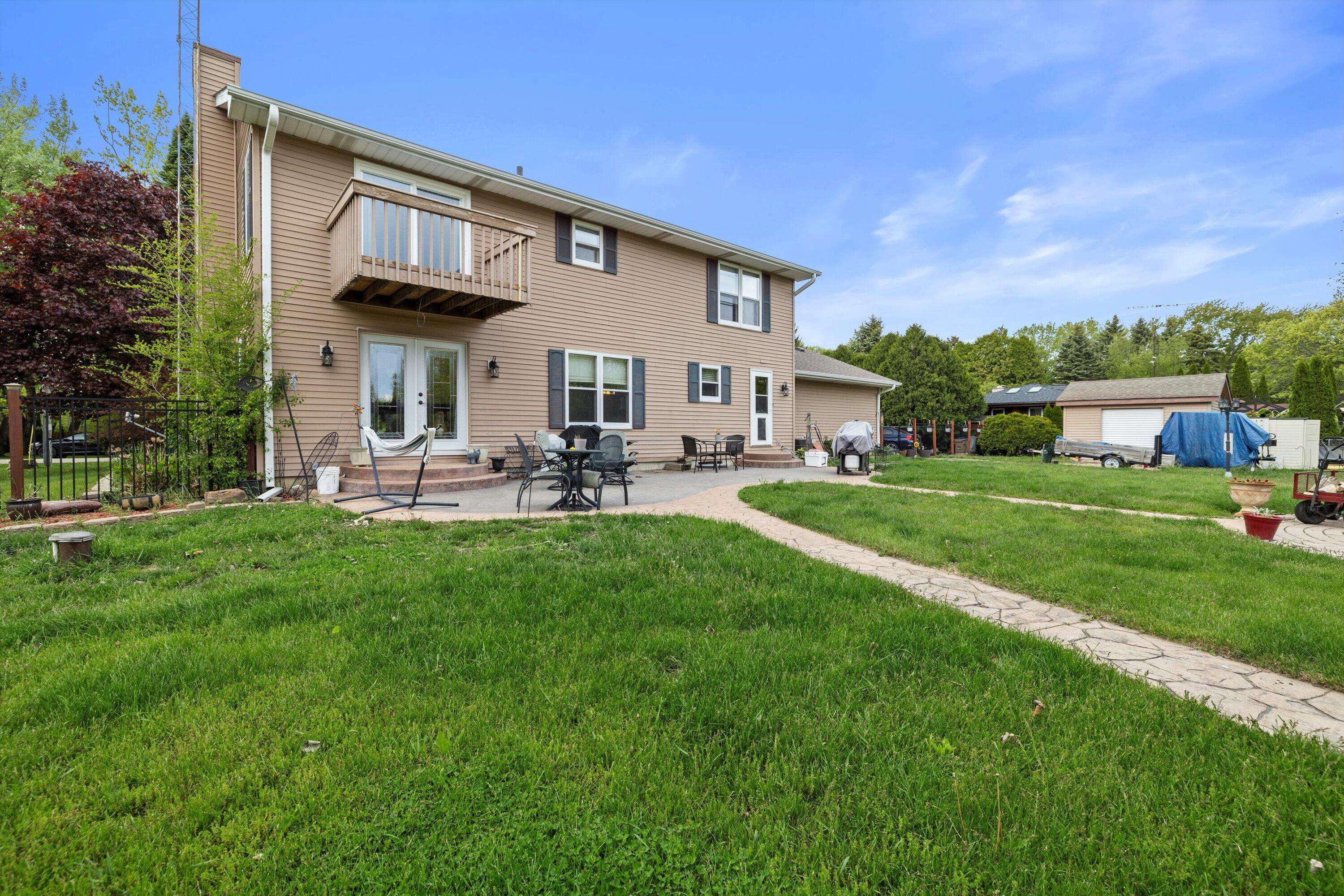 Pleasant Prairie, WI 53158,9989 11th Ave