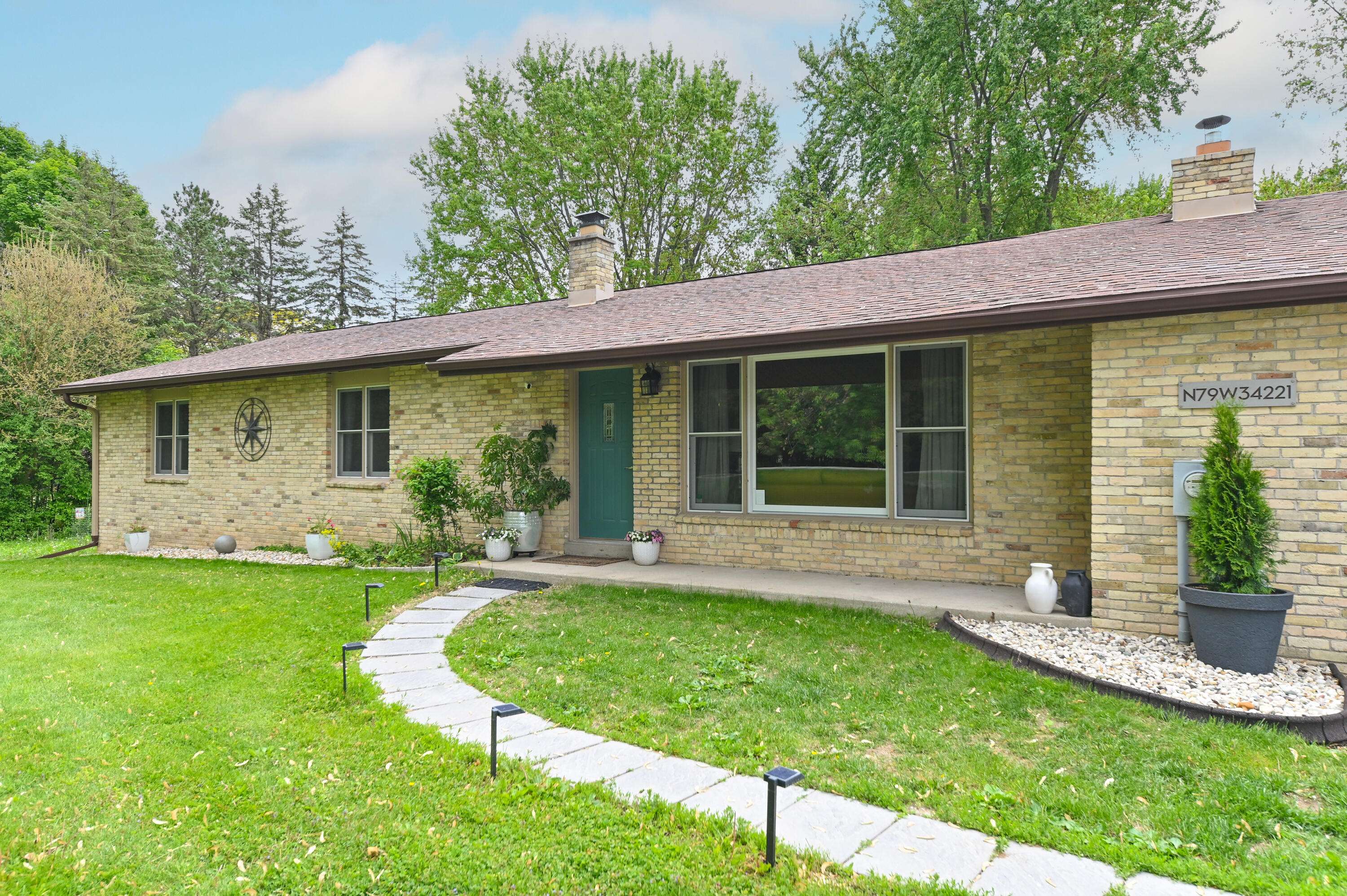 Oconomowoc, WI 53066,N79W34221 Petersen Rd