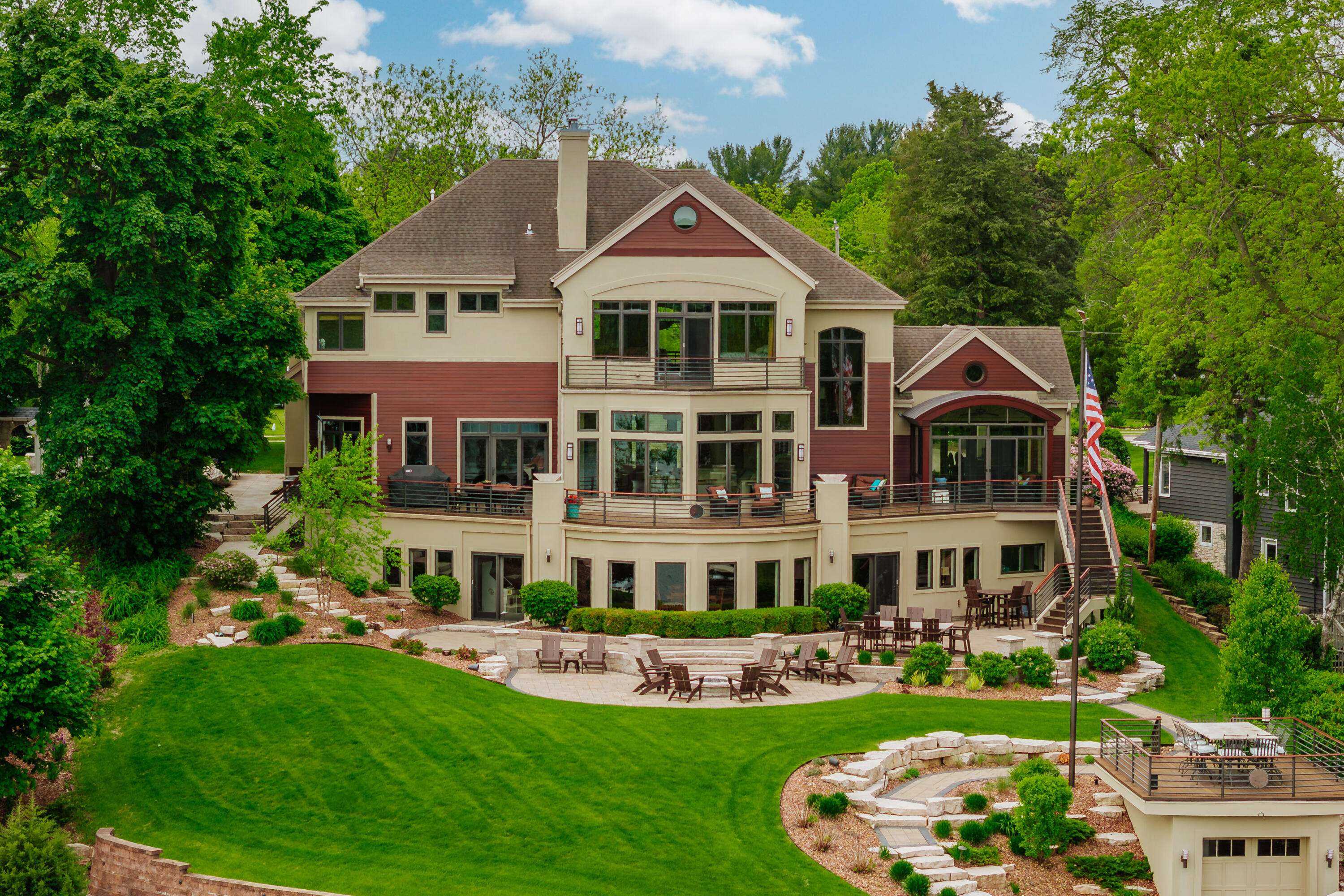 Oconomowoc, WI 53066,N49W35398 Wisconsin Ave