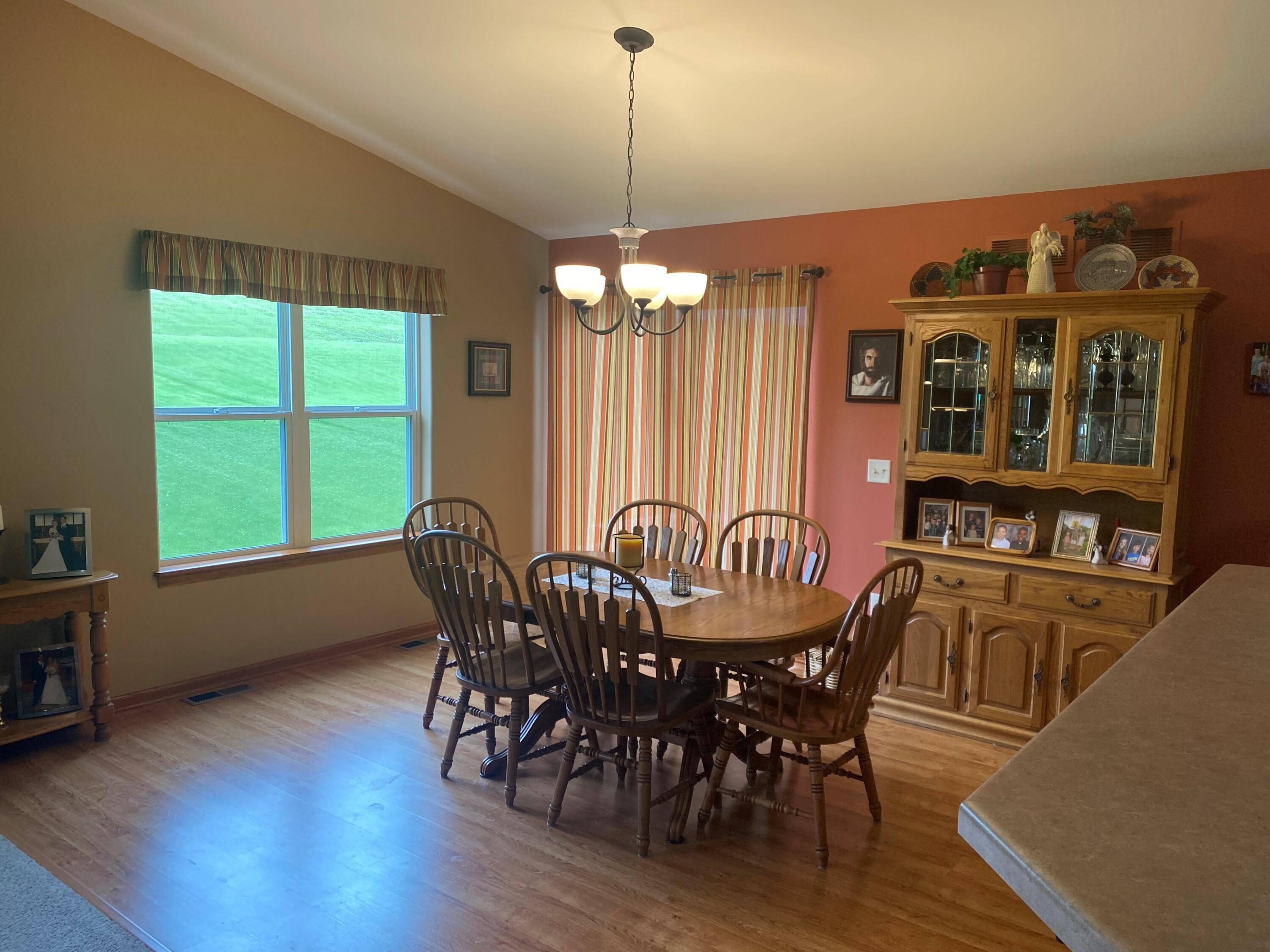 Ixonia, WI 53036,N8213 Woody Ln
