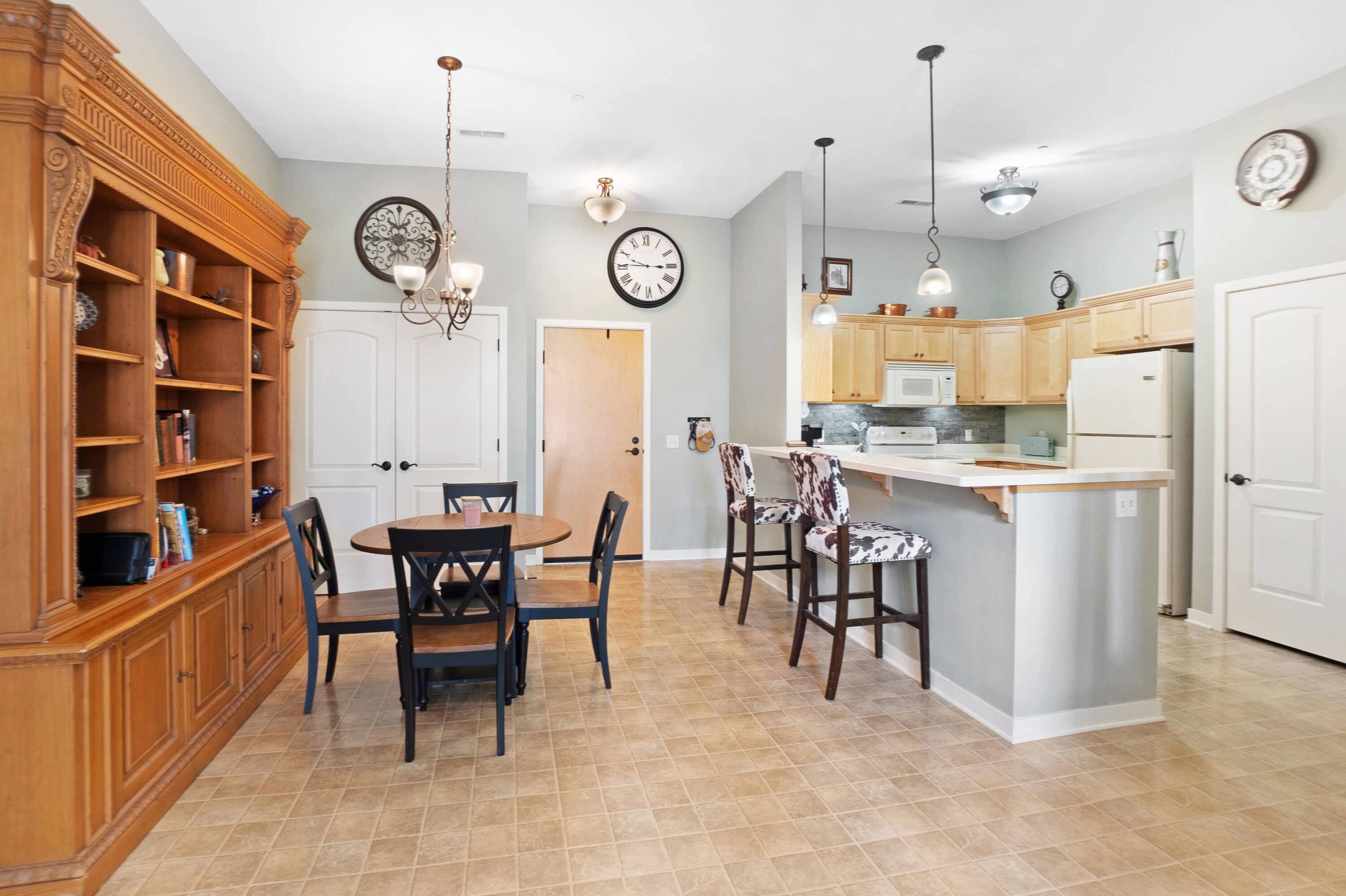 Oconomowoc, WI 53069,N51W34861 Wisconsin Ave Unit 1120