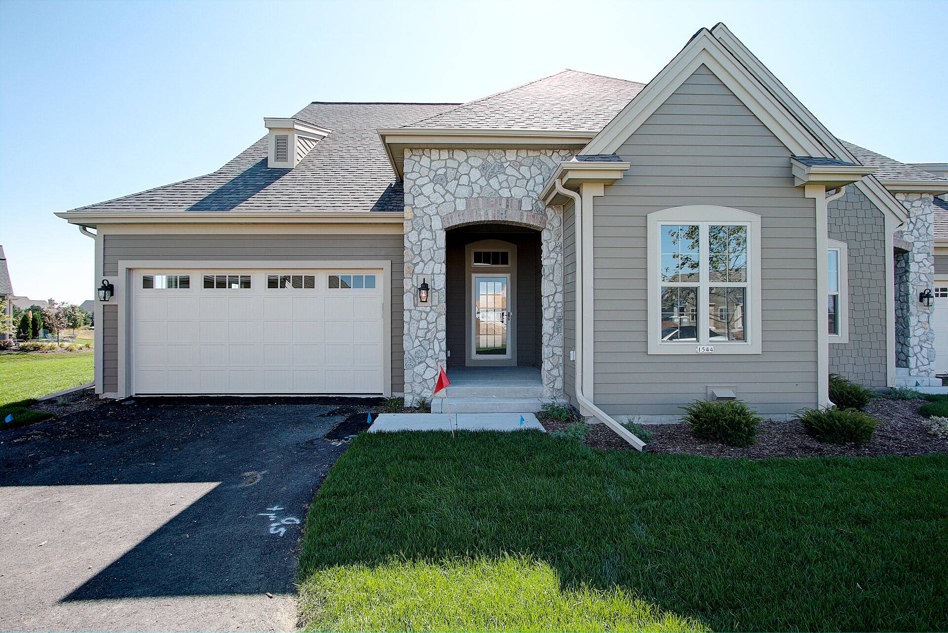 Oconomowoc, WI 53066,1624 Belmont Ln Unit 28