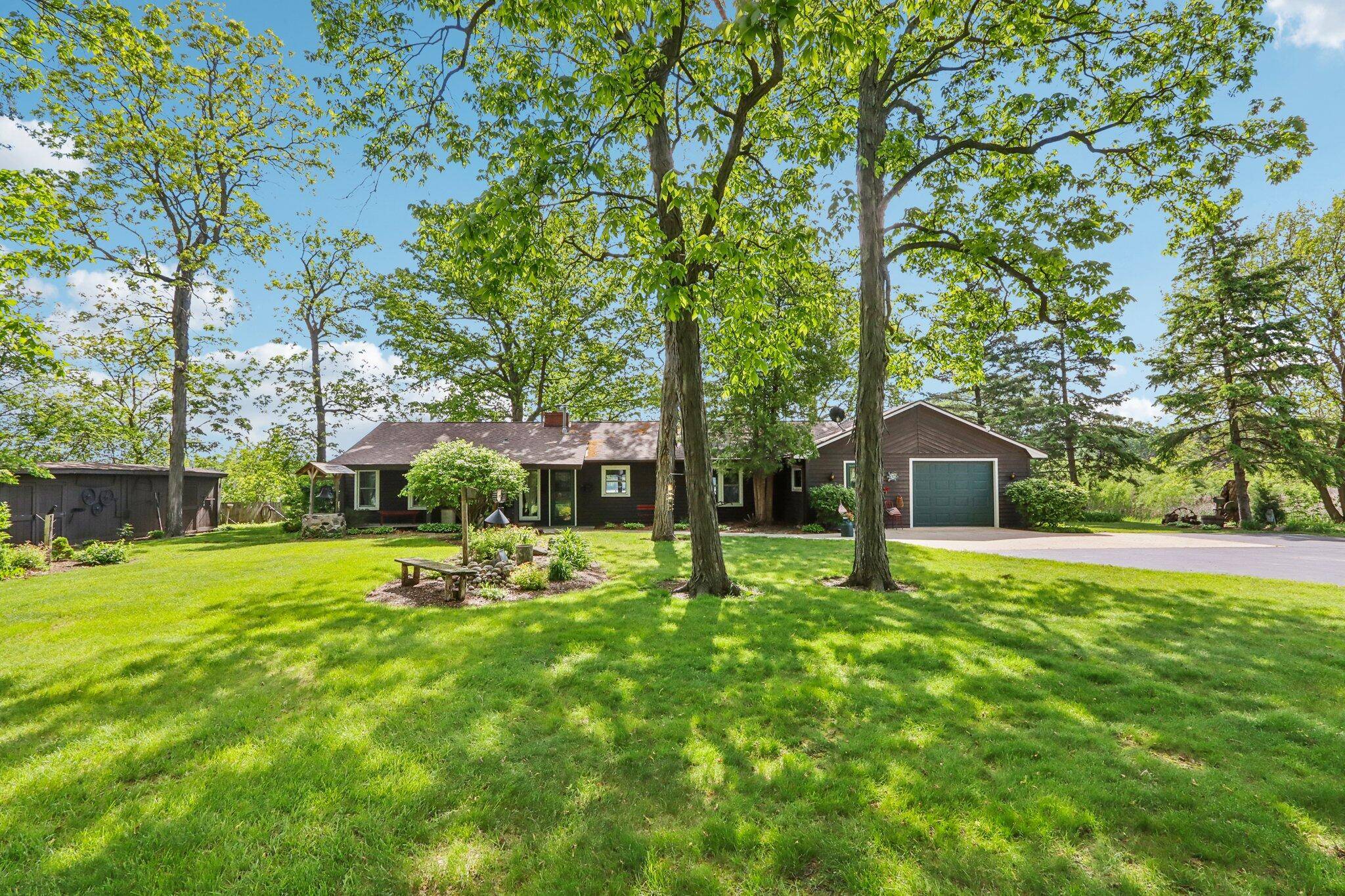Summit, WI 53066,950 N Dousman Rd
