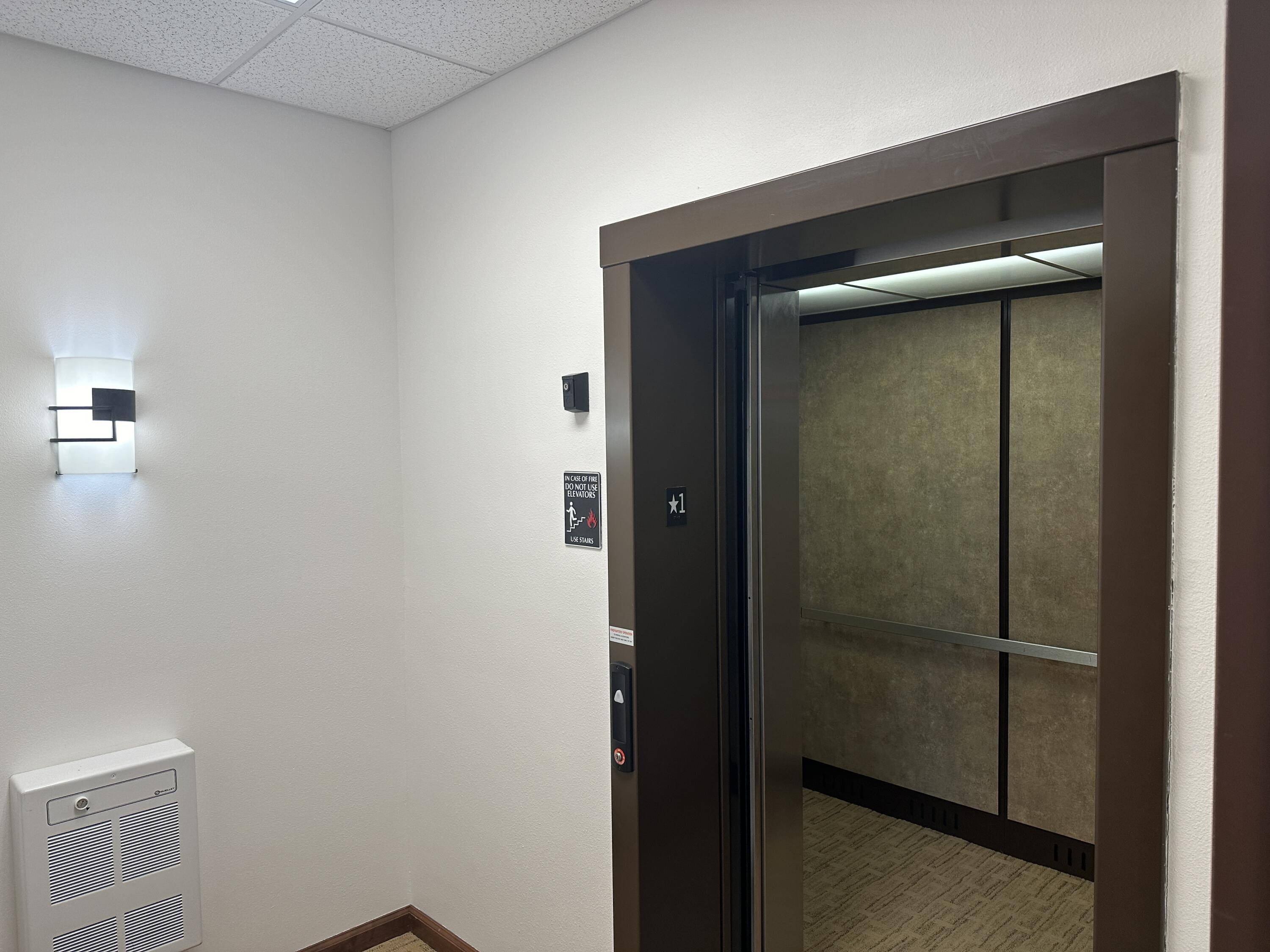 Sheboygan, WI 53081,514 S Pier Dr