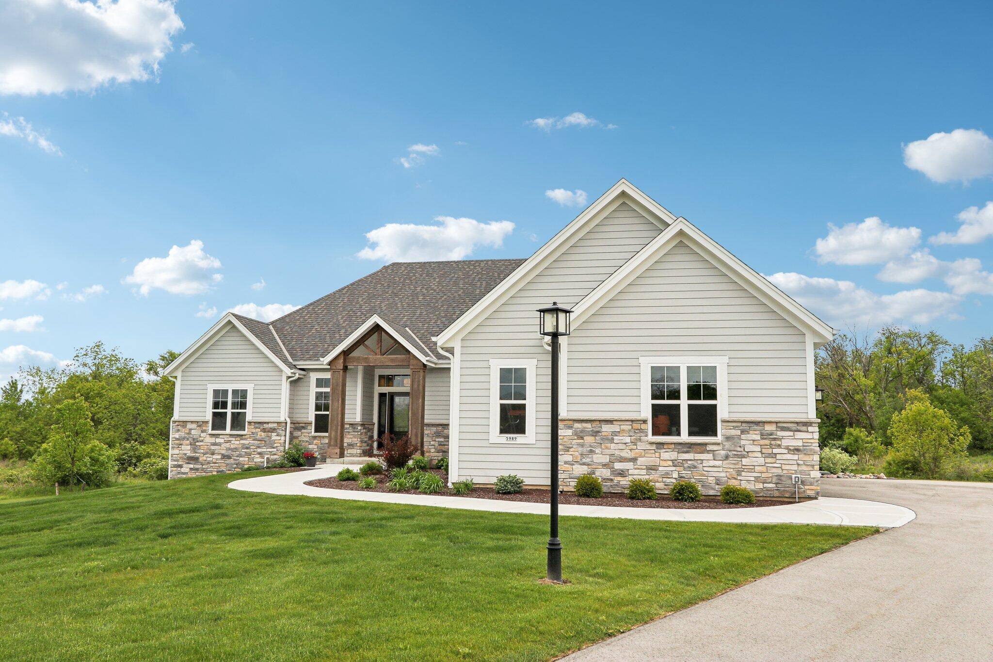 New Berlin, WI 53146,5989 S Quarry Park Ct