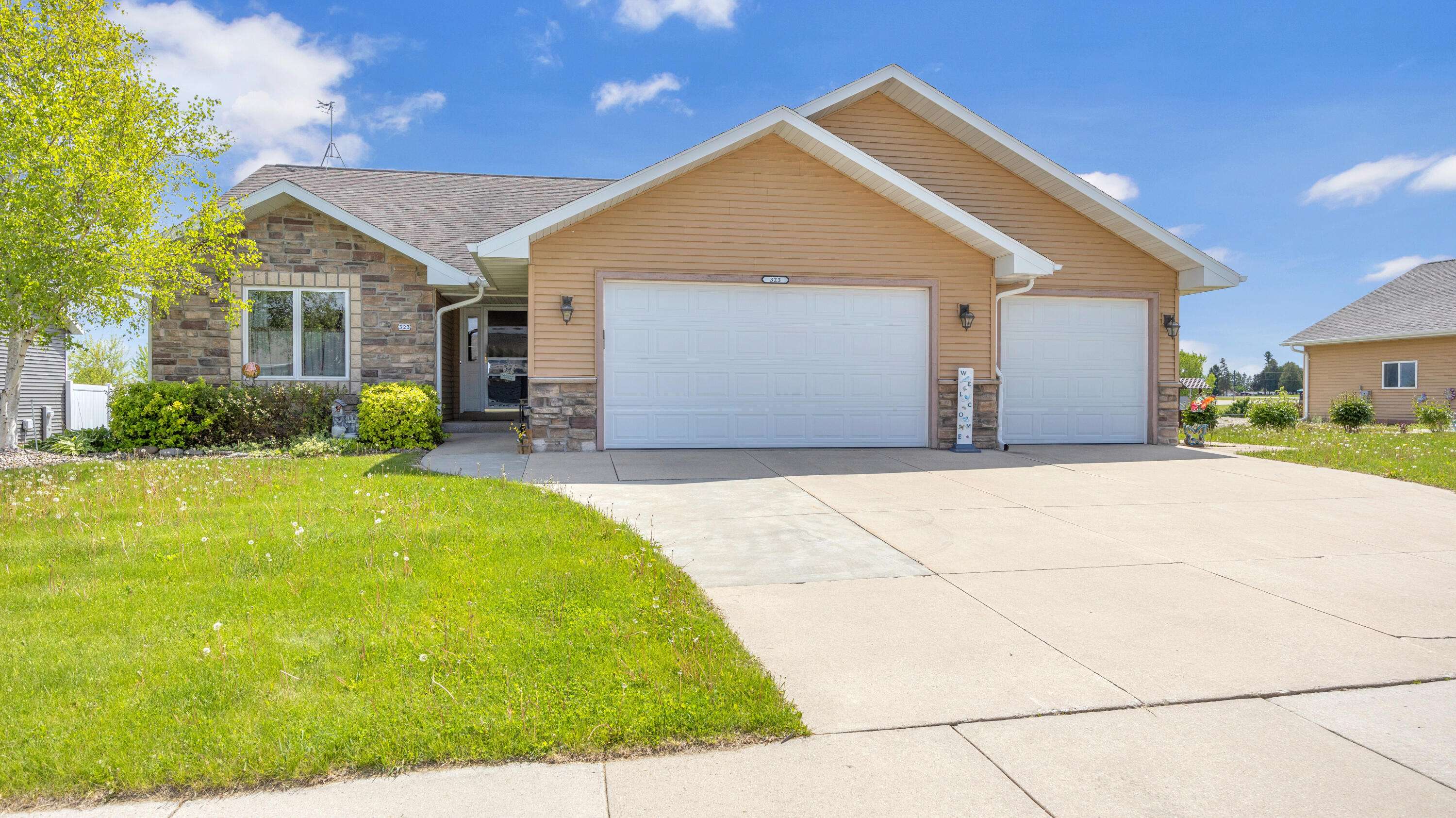 Campbellsport, WI 53010,323 Autumn Ln