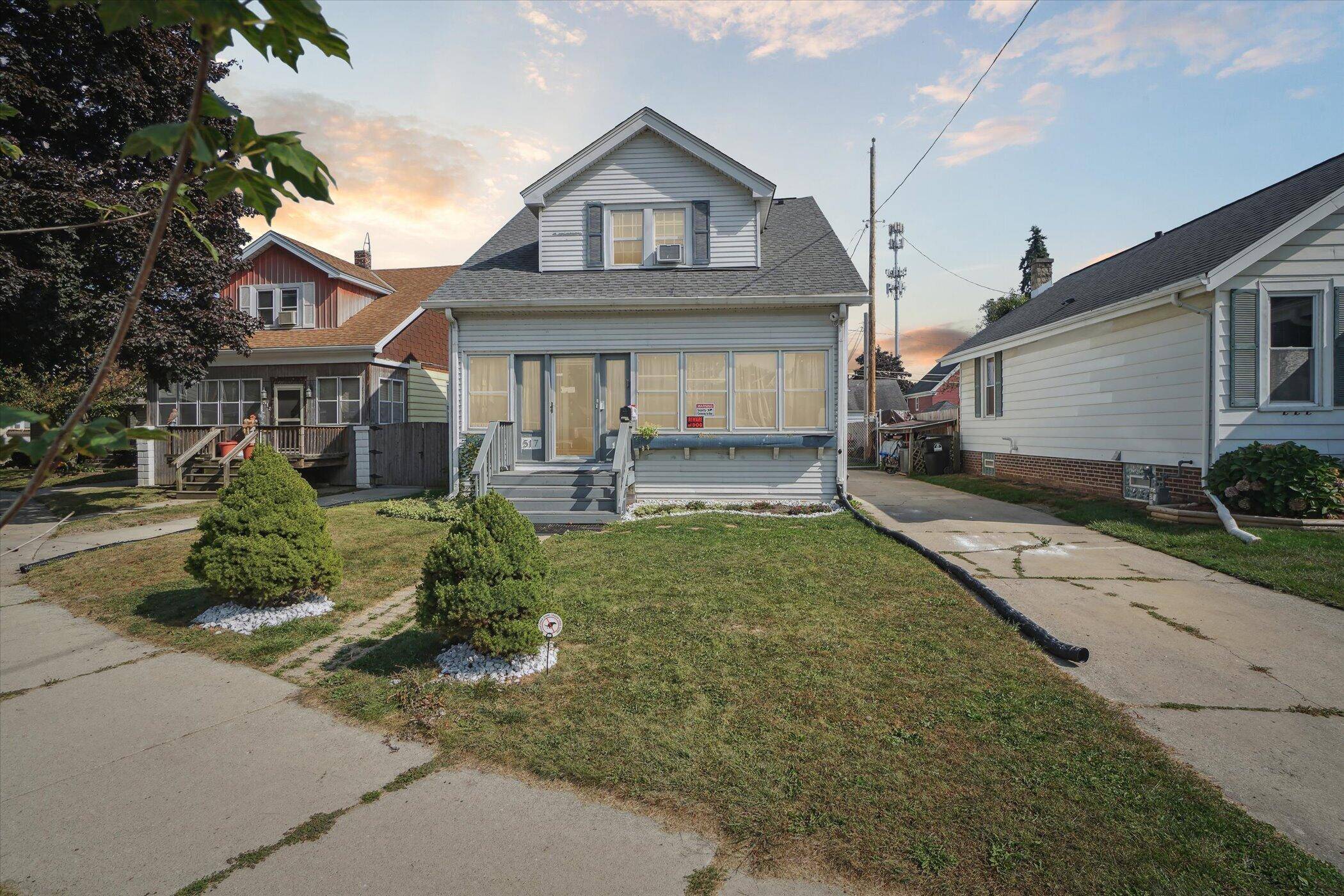 Racine, WI 53405,517 Shelley Dr
